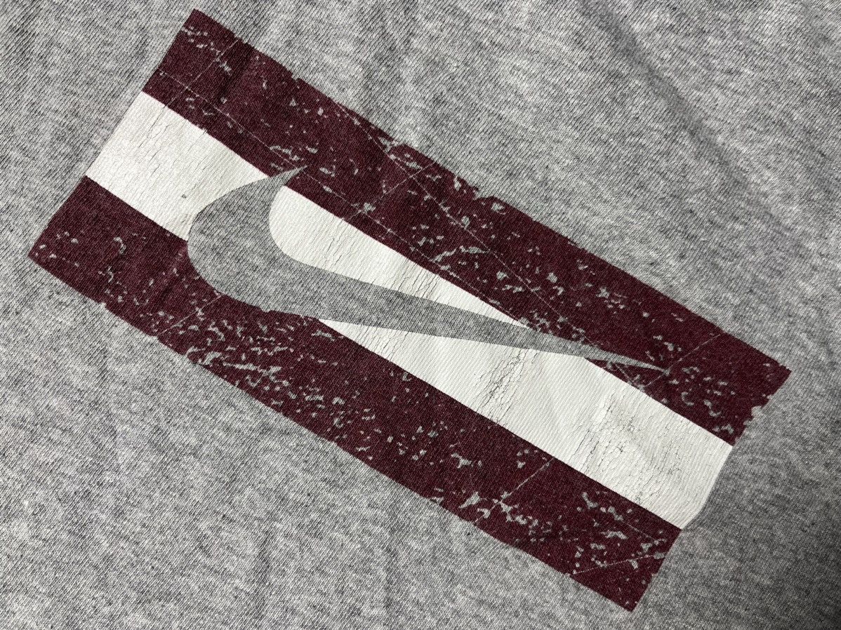 Nike Vintage Nike T-shirt USA size XLarge box logo Size US XL / EU 56 / 4 - 4 Thumbnail