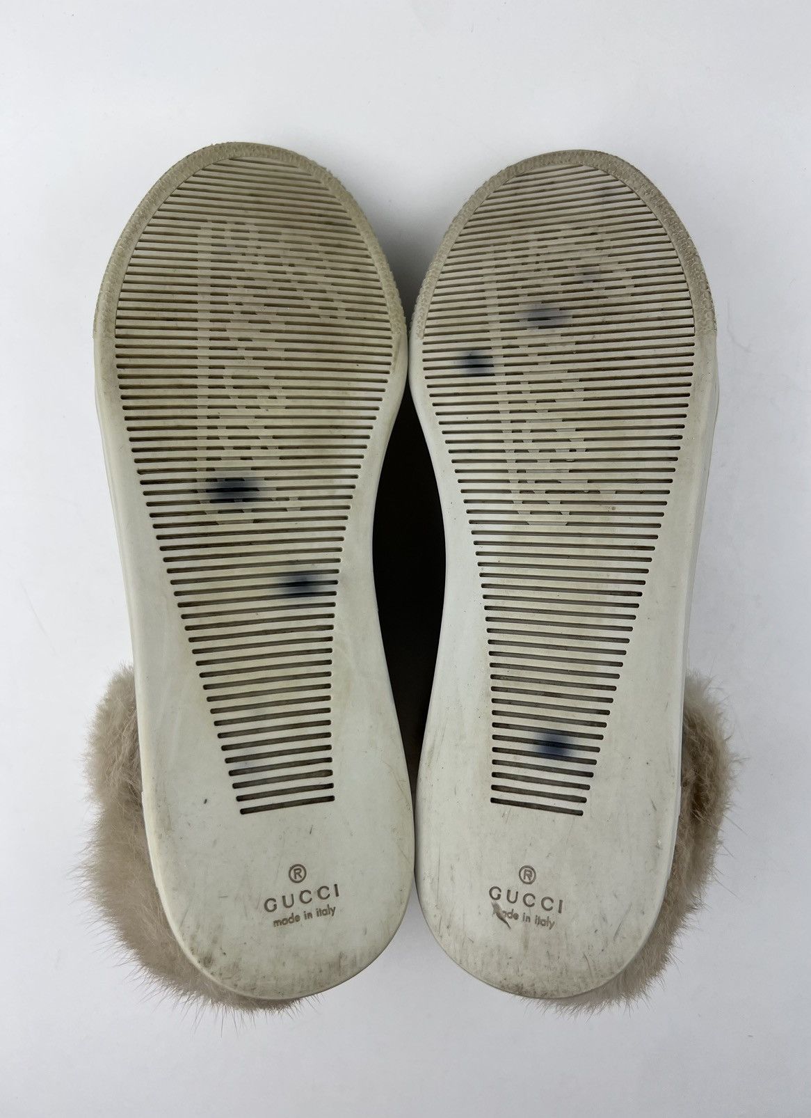 GUCCI Sneakers Leather Shoes GG Logo Guccissima Fur Trim