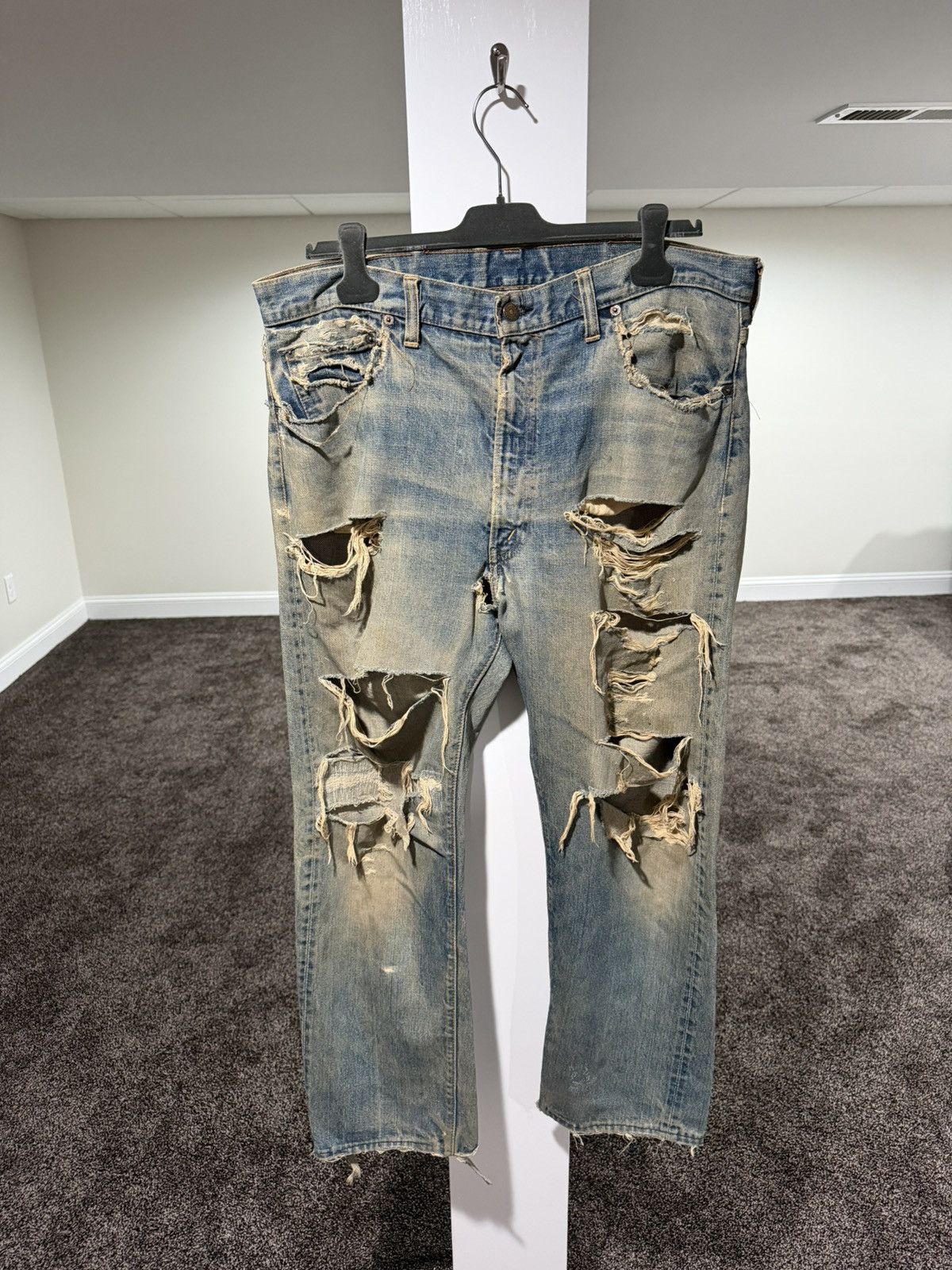 Levi's Vintage Clothing Vintage Levi’s 60’s-70’s Thrashed Blue Wash Denim Jeans Size 36 - 3 Thumbnail