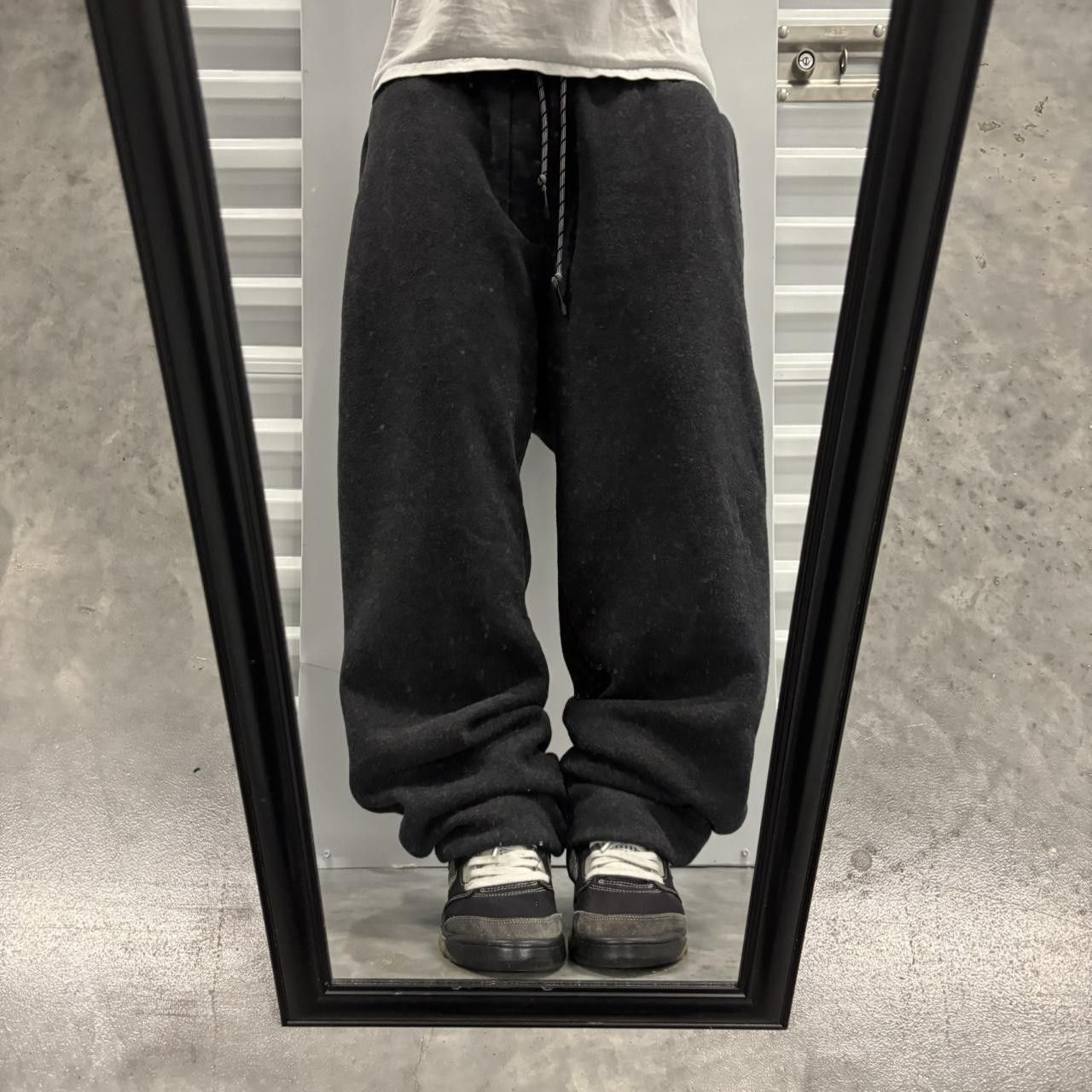 Japanese Brand × Vintage Crazy Vintage Y2K/2000s Dark Grey Black Essential Sweatpants! Size US 36 / EU 52 - 1 Thumbnail
