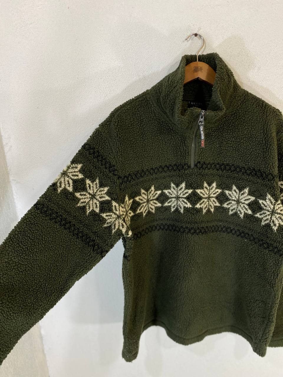 Guess vintage guess half zipper fleece jacket nice design Size US XL / EU 56 / 4 - 3 Thumbnail