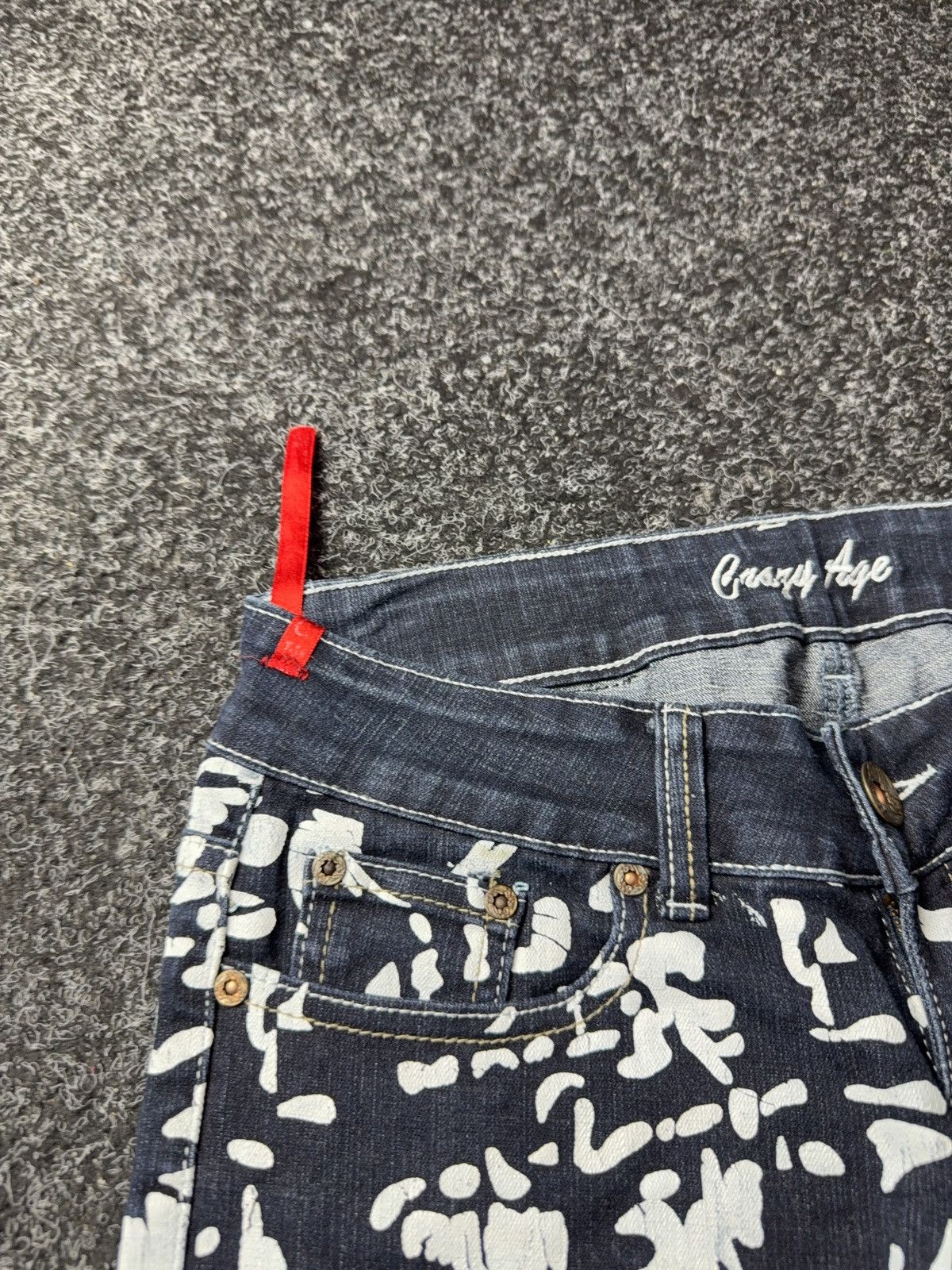 Japanese Brand Avant Garde 00s Crazy Age Graphic Flared Jeans Y2K Pattern Size 28" / US 6 / IT 42 - 8 Thumbnail