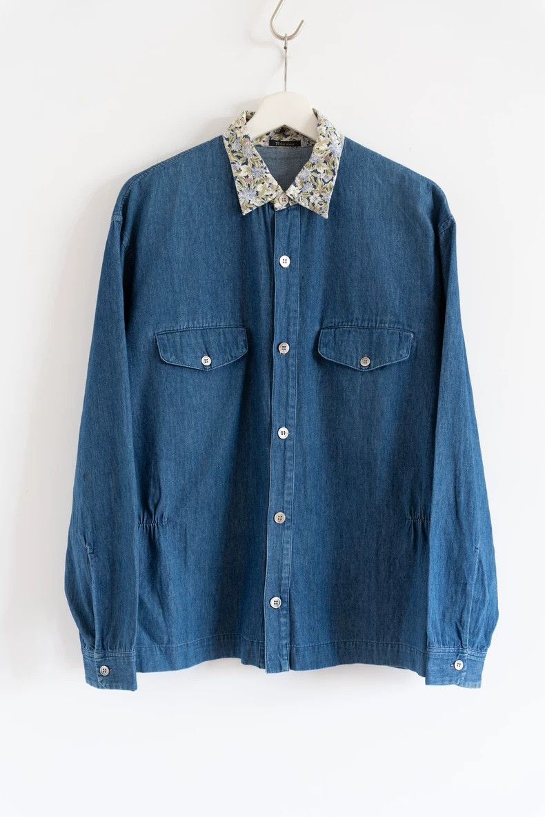 Yohji Yamamoto Yohji Yamamoto size os 90s Floral Neck Denim Shirt Size US M / EU 48-50 / 2 - 1 Thumbnail