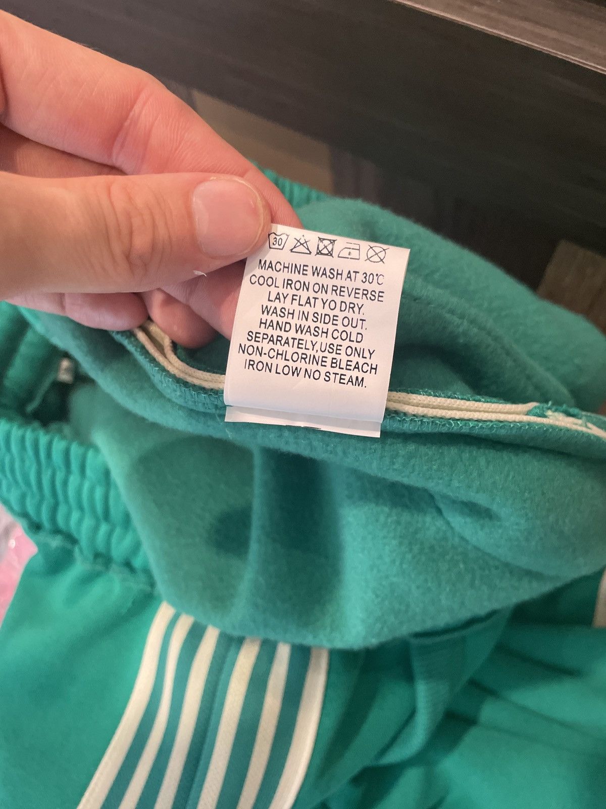 The GV Gallery The GVGallery Raspberry Hills Lil Leon Scrunch Sweatpants Size US 34 / EU 50 - 5 Thumbnail