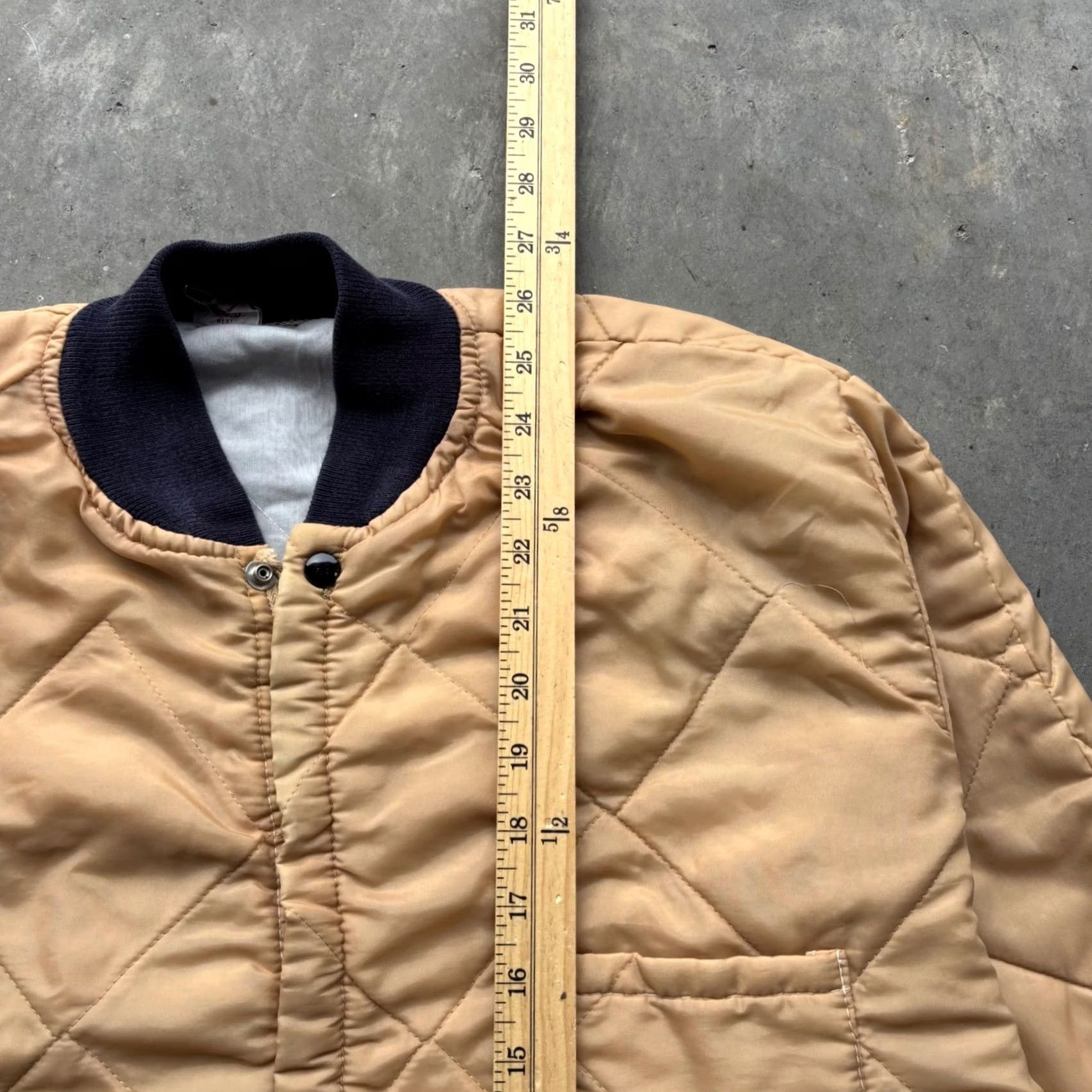 Vintage Vintage BVD Quilted Liner Jacket Mens Large Tan Navy Blue Diamond Stitch Bomber Size US L / EU 52-54 / 3 - 4 Thumbnail