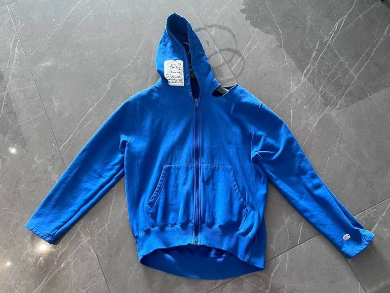 Vetements Vetements Champion Collaborative Jacket with Shoulder Hole Size US S / EU 44-46 / 1 - 1 Thumbnail