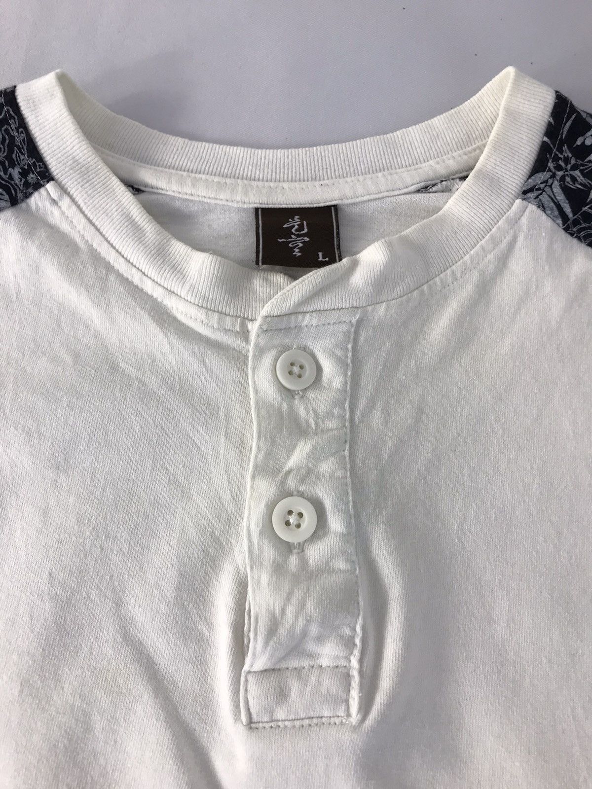 Japanese Brand × Vintage Japanese Brand LongSleeve Fish In Part Arm T.Shirt Size US S / EU 44-46 / 1 - 5 Thumbnail