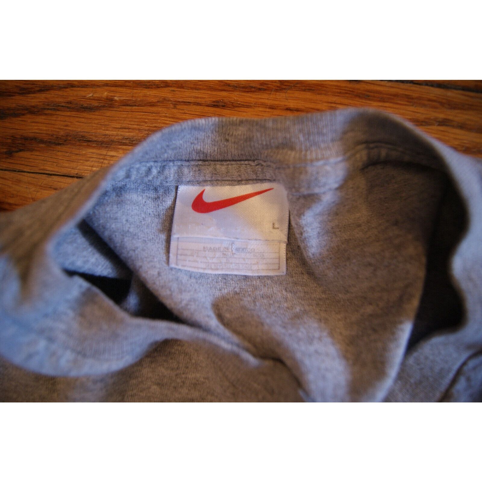 Nike VTG 90s Nike Mini Swoosh T-Shirt Gray Mens Large White Tag Size US L / EU 52-54 / 3 - 2 Thumbnail