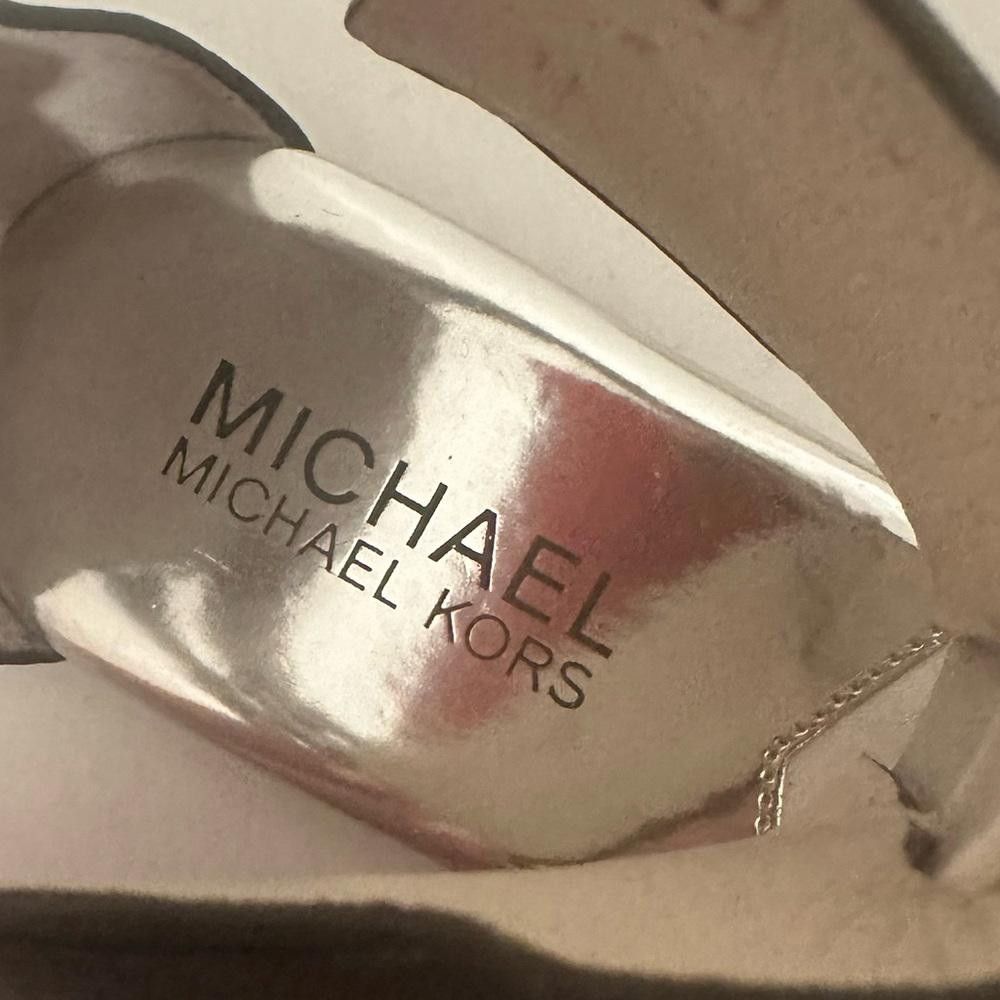 Michael Kors MICHAEL Michael Kors Nadine T-Strap Black White Sandals 6 Size US 6 / IT 36 - 11 Thumbnail