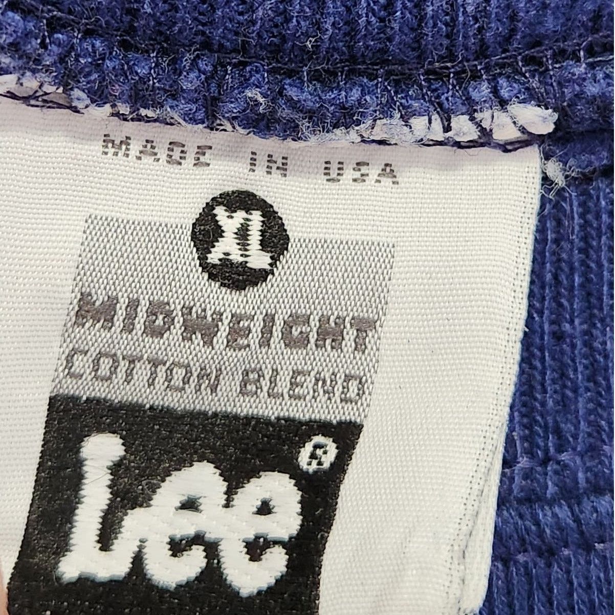 Vintage Vintage Raglan Crewneck Sweatshirt Cropped Blue Workout Size XL / US 12-14 / IT 48-50 - 3 Thumbnail