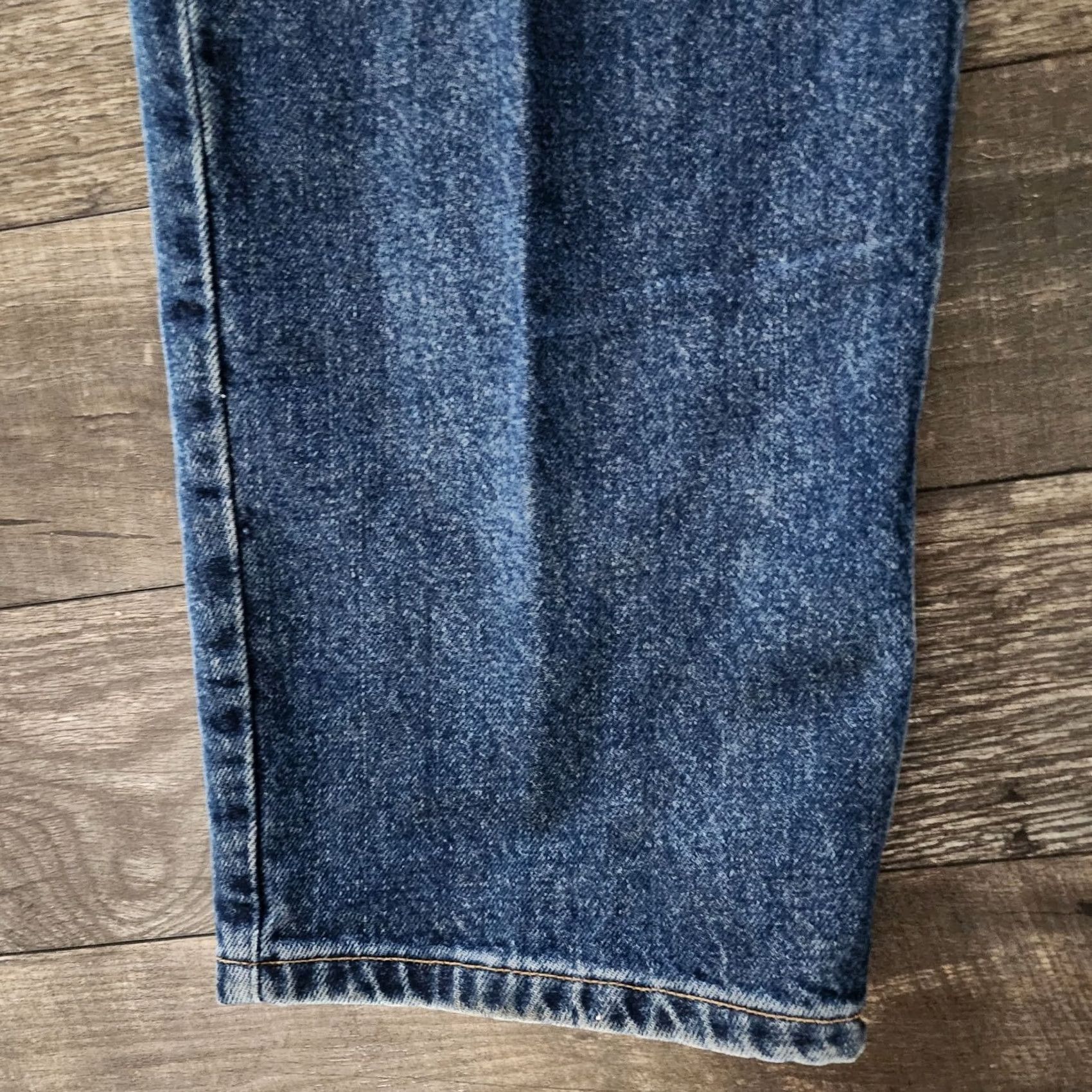 Tommy Hilfiger VINTAGE Tommy Hilfiger Jeans 38 x 34 Denim 90s Logo Hip Hop Straight Baggy Mens Size 38 Blue Size US 38 / EU 54 - 4 Thumbnail