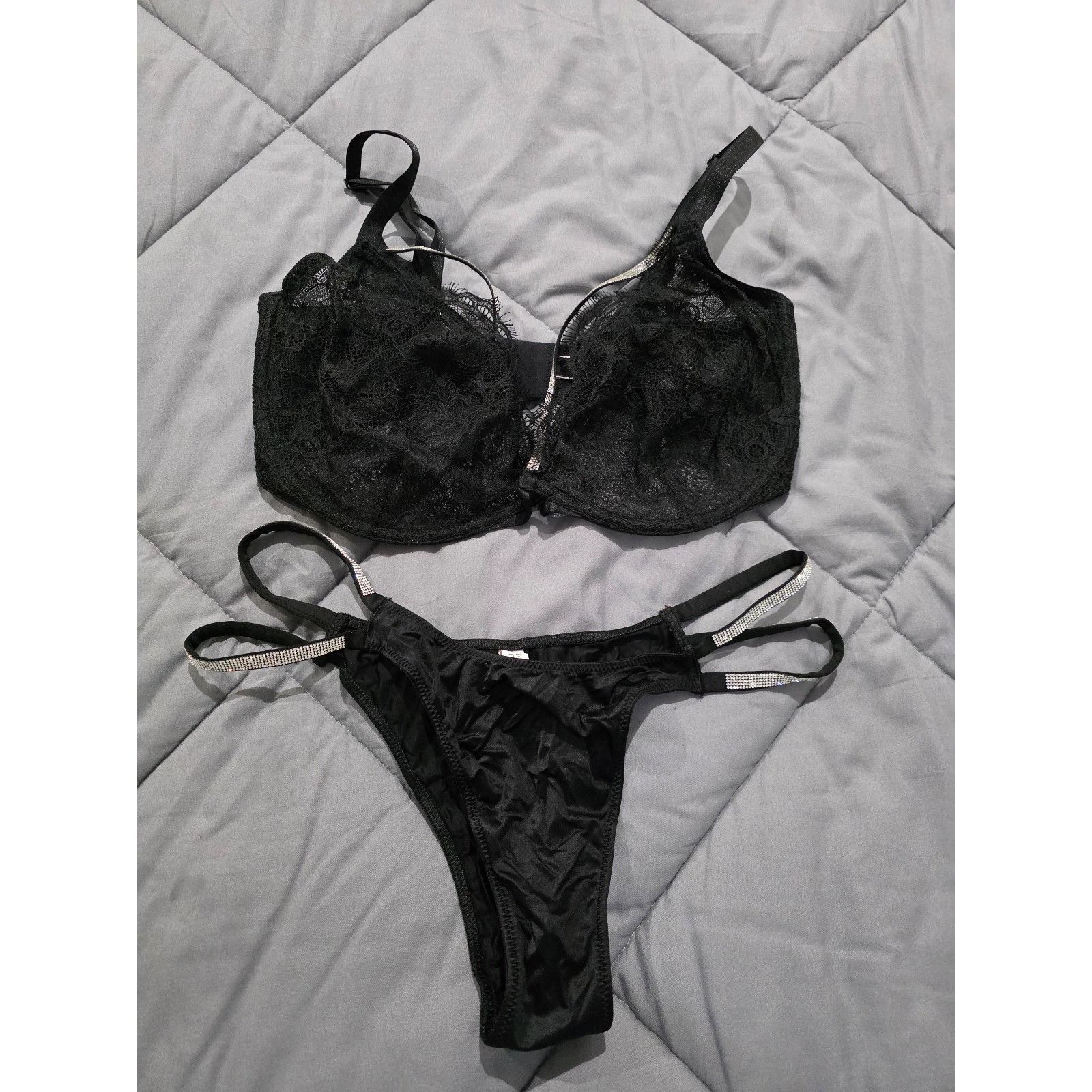 Victoria's Secret Victoria's Secret Very Sexy Lace Low Cut Demi Bedazzled Bra Size ONE SIZE - 1 Thumbnail