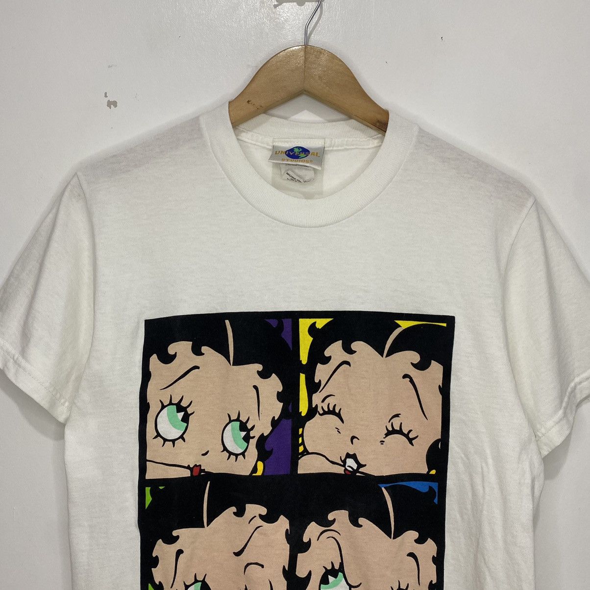 Universal Studios Vintage 1998 Betty Boop Tee Size US S / EU 44-46 / 1 - 3 Thumbnail