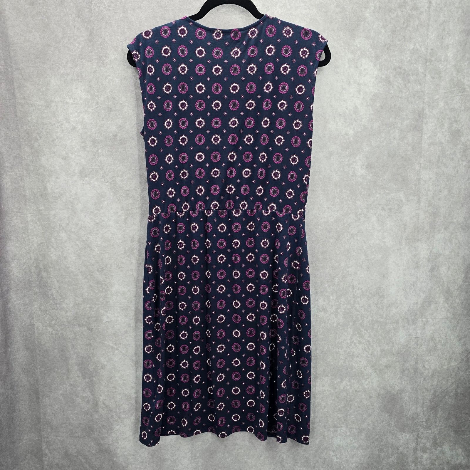 Michael Kors Michael Kors Purple Wrap Floral Sleeveless Buckle Medium Size M / US 6-8 / IT 42-44 - 2 Thumbnail