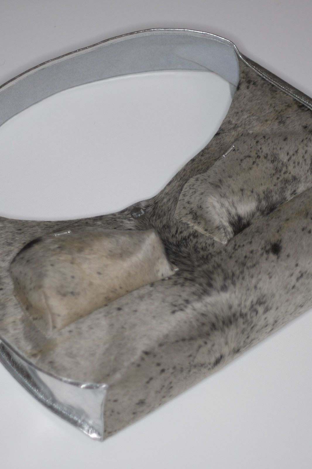 Other Silver line shooper shoulder bag grey cow fur upcycling bag Size ONE SIZE - 8 Thumbnail