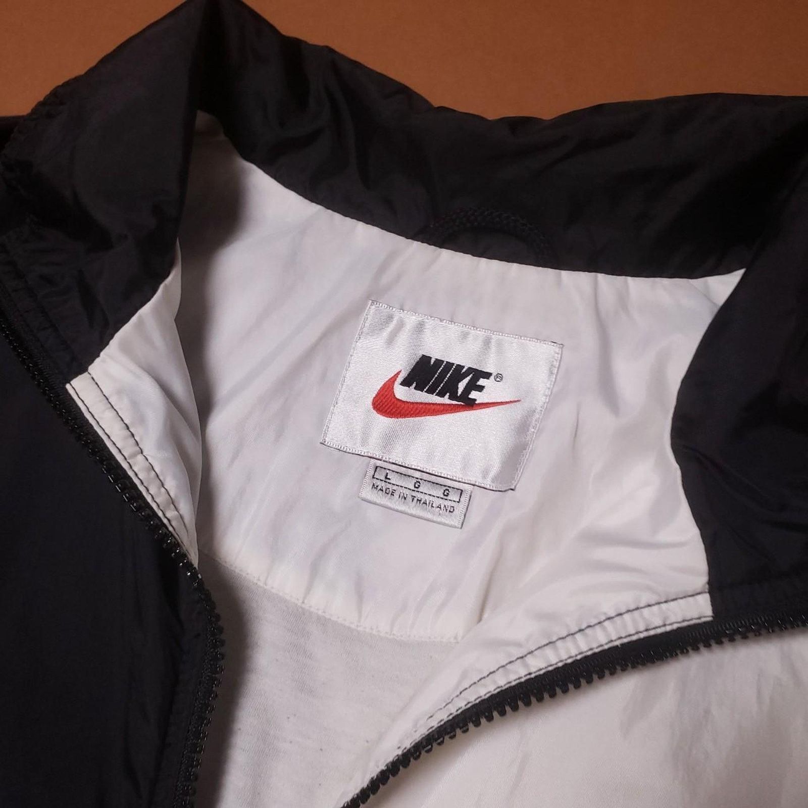 Nike Vintage 90s Nike *Rare* windbreaker Mens size Large Size US L / EU 52-54 / 3 - 3 Thumbnail