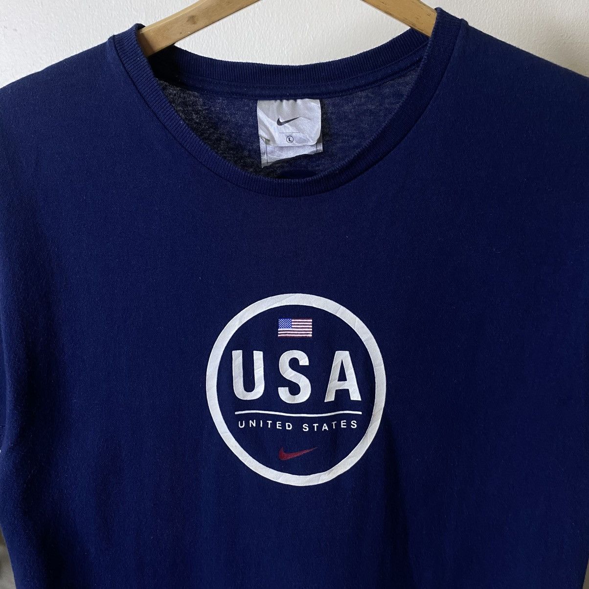 Nike Vintage 2000s Nike Centre Swoosh USA Team T Shirt Size US S / EU 44-46 / 1 - 2 Thumbnail