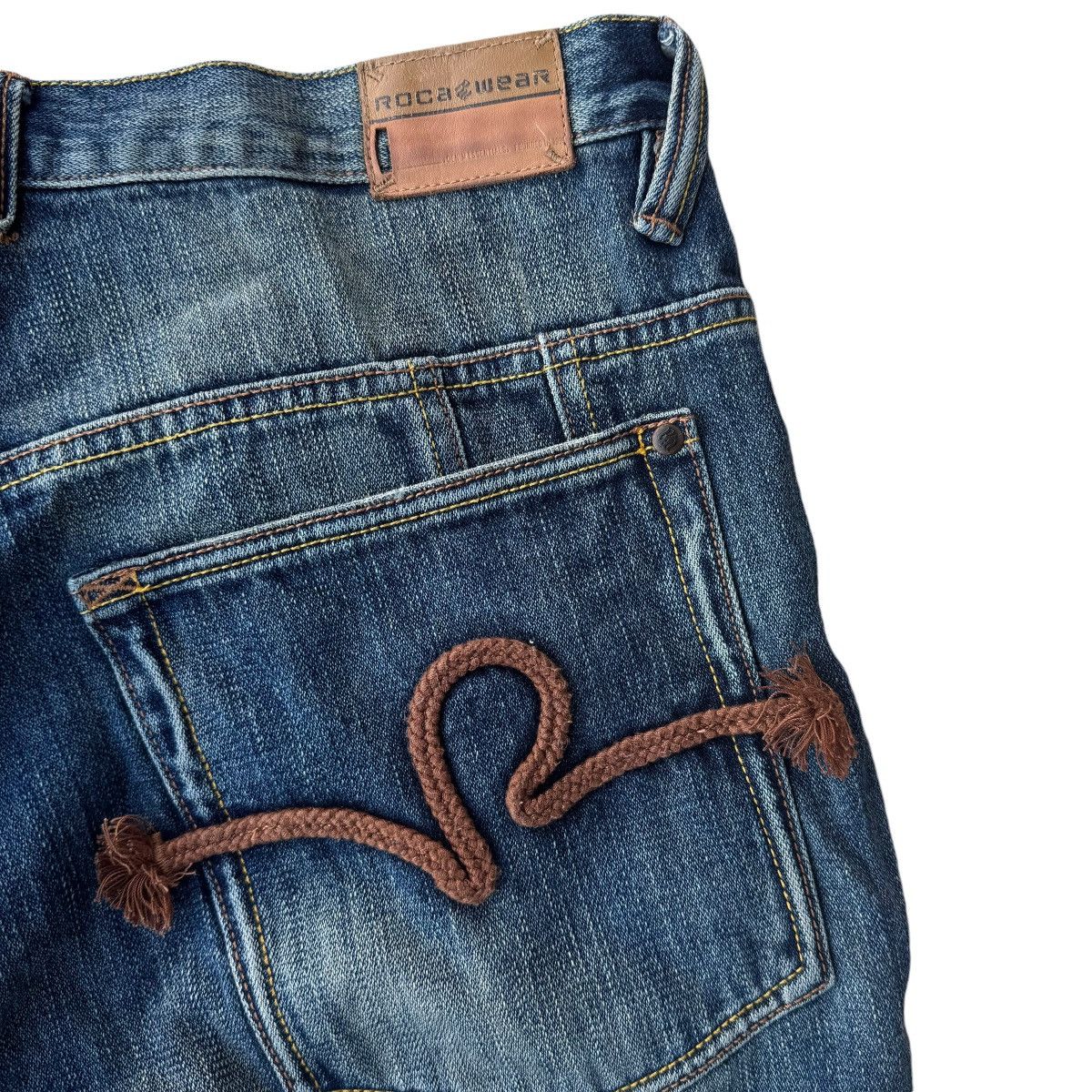 Playboi Carti × Rocawear × Southpole 10” LEG OPENING VINTAGE ROCAWEAR BAGGY EMBROIDERED JEANS Y2K Size US 36 / EU 52 - 8 Thumbnail