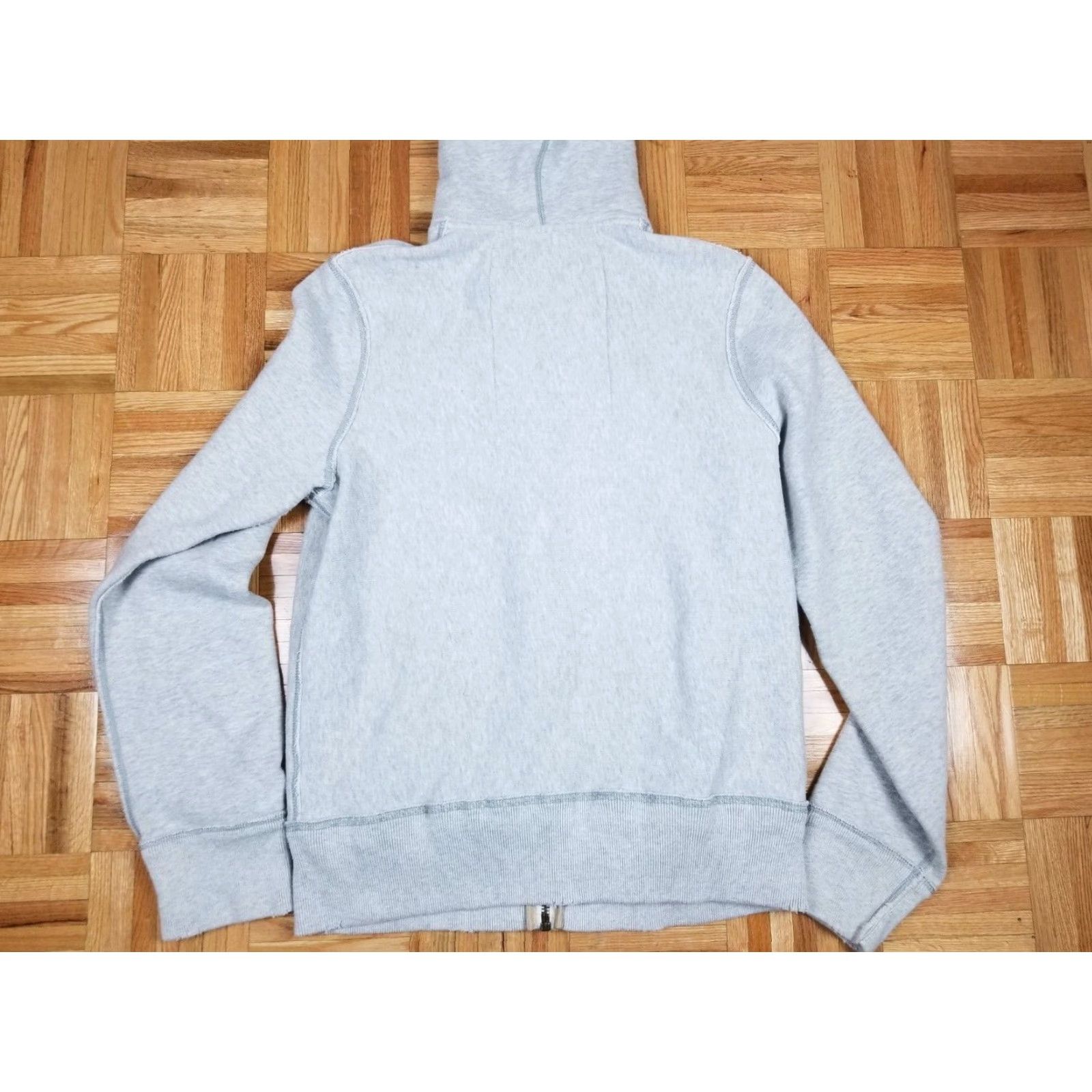 Abercrombie & Fitch VINTAGE Abercrombie & Fitch Gray Full Zip Up Hoodie Mens Large Shirt Mens Large Gray Abercrombie & Fitch Vintage Full Zip Up Hoodie Col Gray Size US L / EU 52-54 / 3 - 6 Thumbnail
