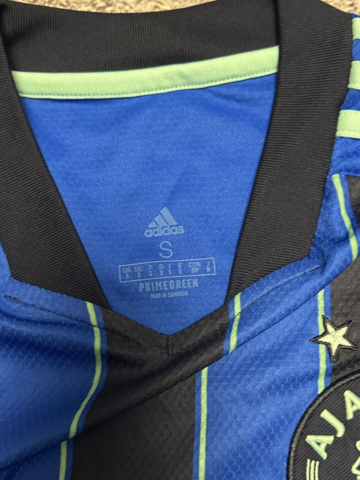 Adidas Adidas Ajax jersey ziggo size Small Size US S / EU 44-46 / 1 - 3 Thumbnail
