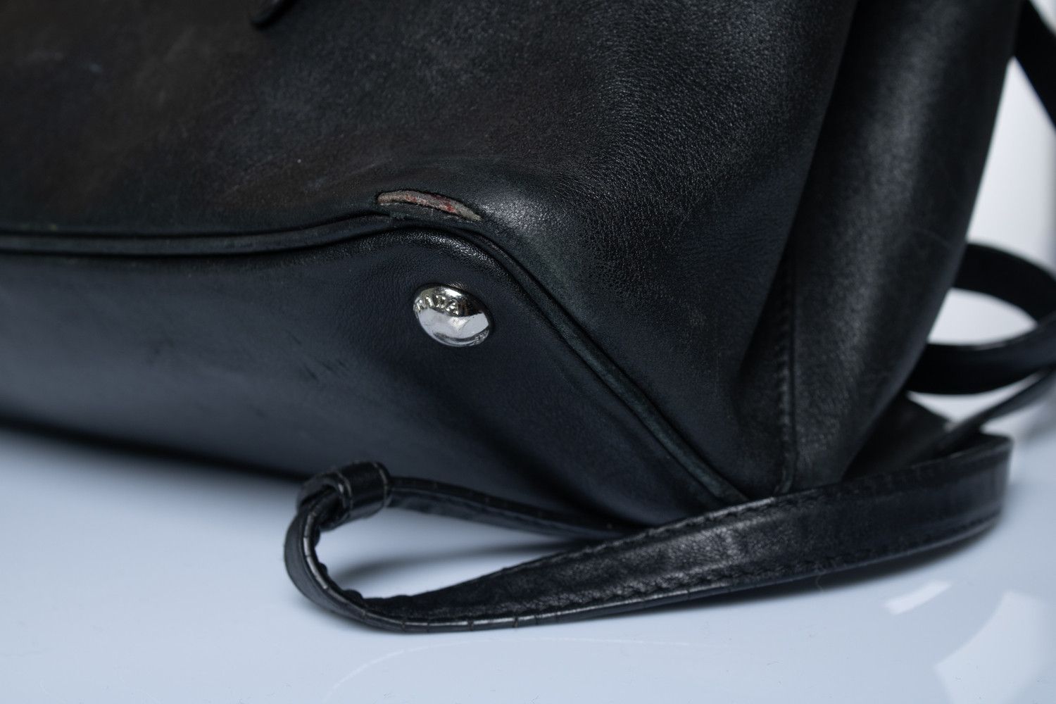 Prada Prada, large convertible double twist top handle tote Size ONE SIZE - 8 Thumbnail