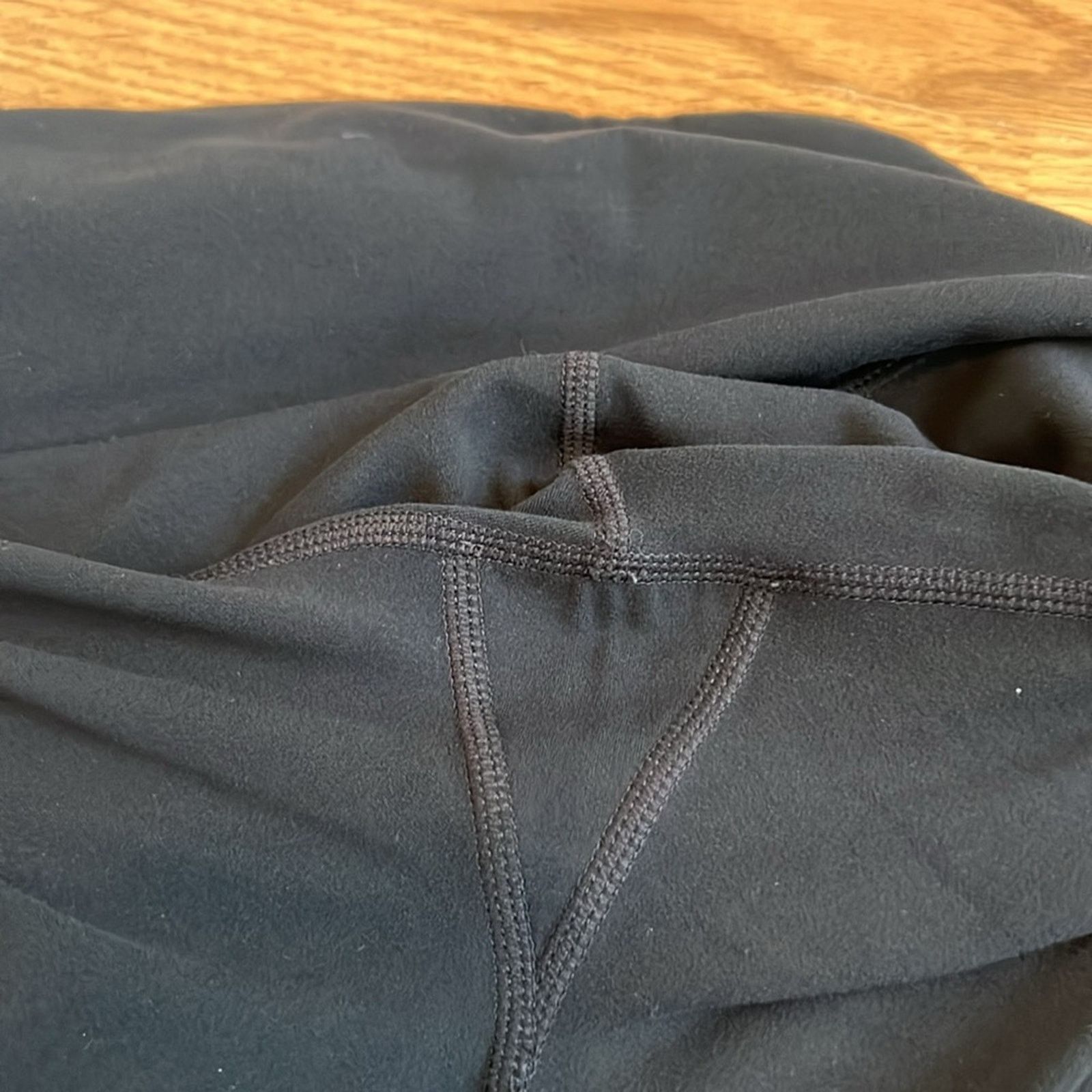 Athleta Athleta Capri Black Leggings Size 30" / US 8 / IT 44 - 9 Thumbnail