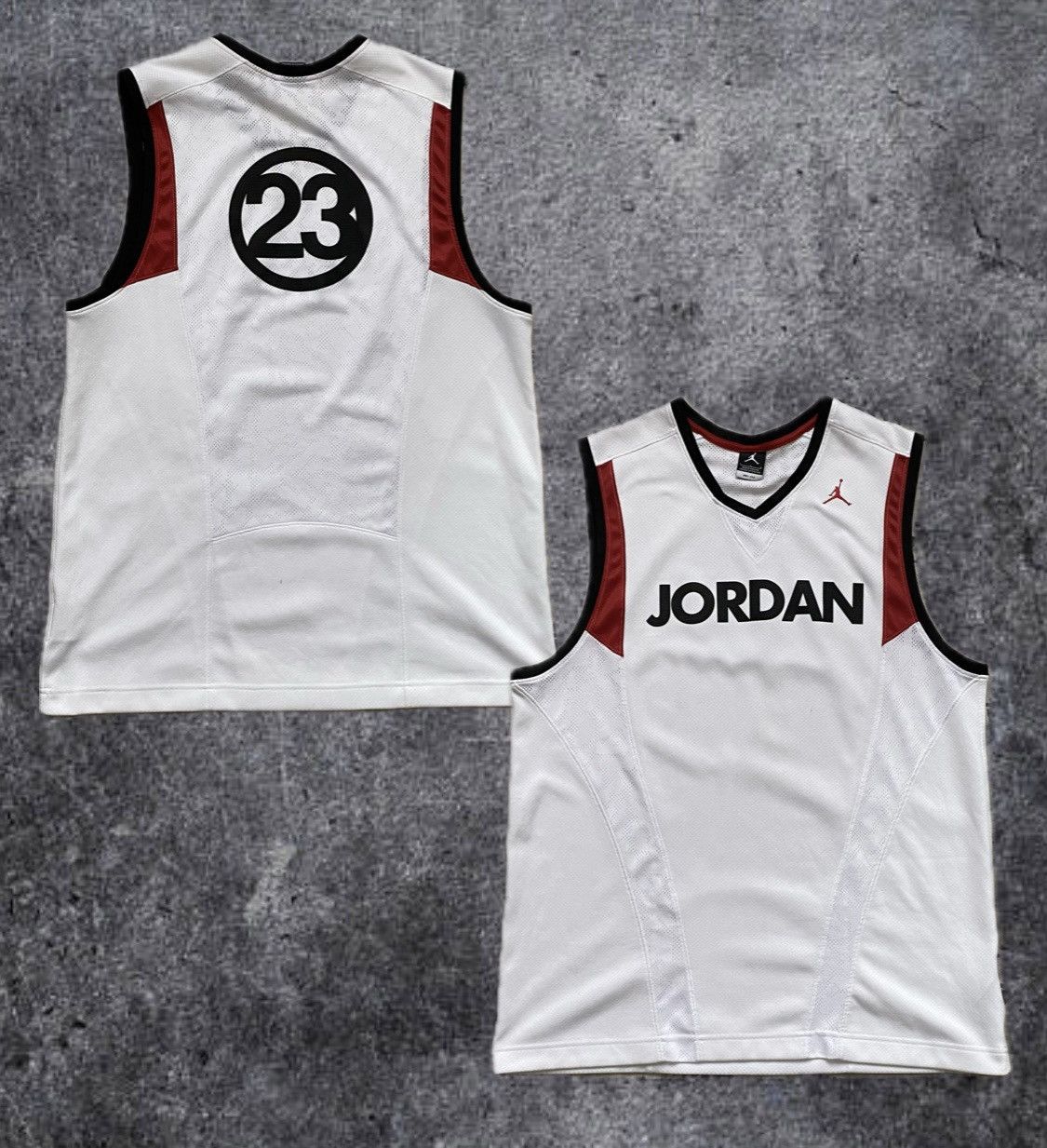 Jordan Brand Vintage Nike Jordan tee Sleeveless Jersey Center logo #23 Size US L / EU 52-54 / 3 - 1 Thumbnail