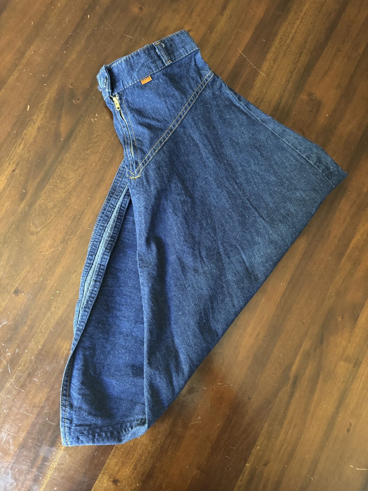 Levi's Vintage Clothing Levi’s Orange Tab Flared Denim Skirt Size 25" / US 0 / IT 36 - 1 Thumbnail