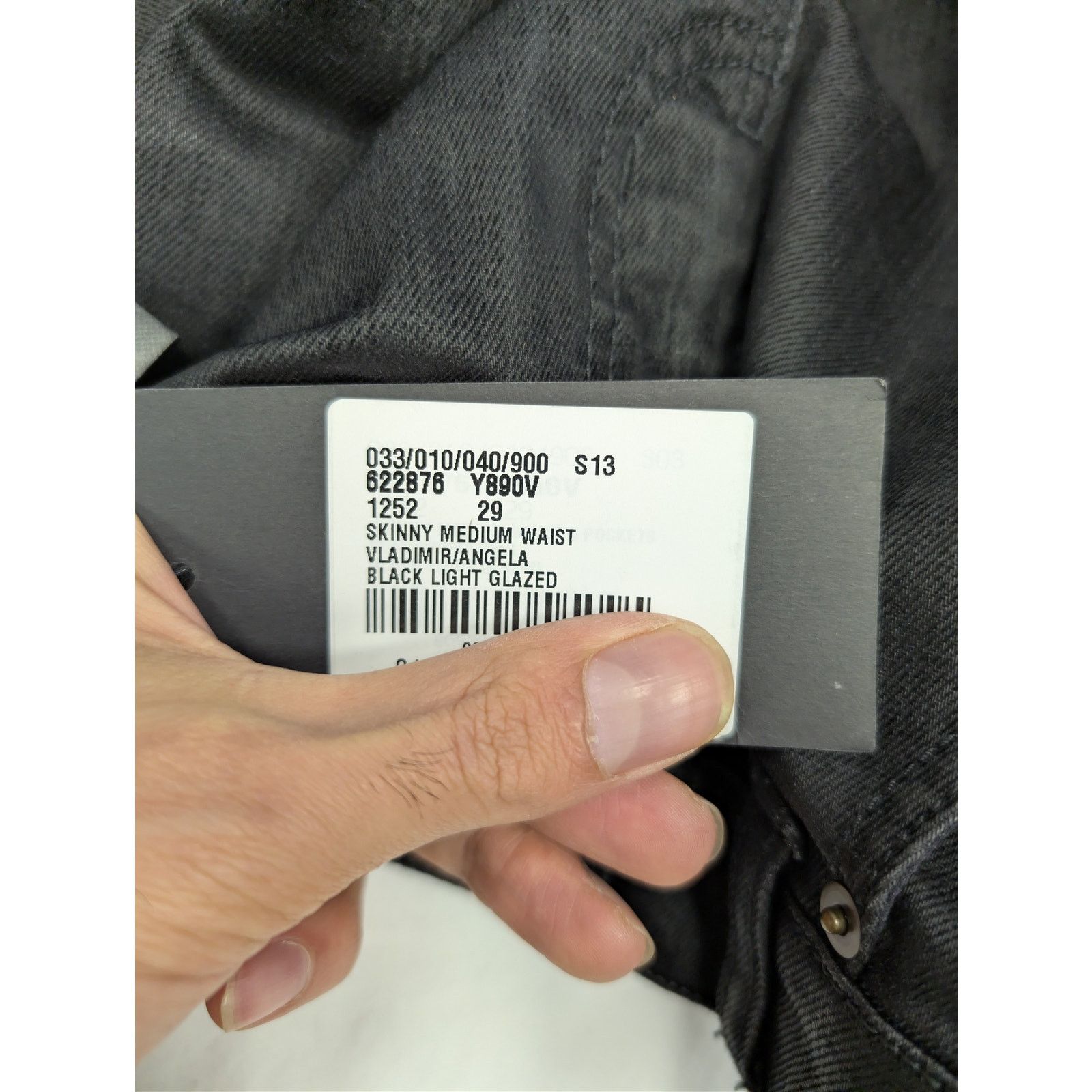 Saint Laurent Paris o1rshd1 Skinny Medium Waist Denim Jean in Black/Light Glazed Size US 29 - 22 Thumbnail
