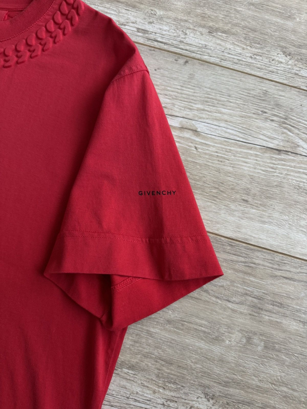 Givenchy Givenchy Red Embossed Chain Collar T-Shirt Size L / US 10 / IT 46 - 9 Thumbnail