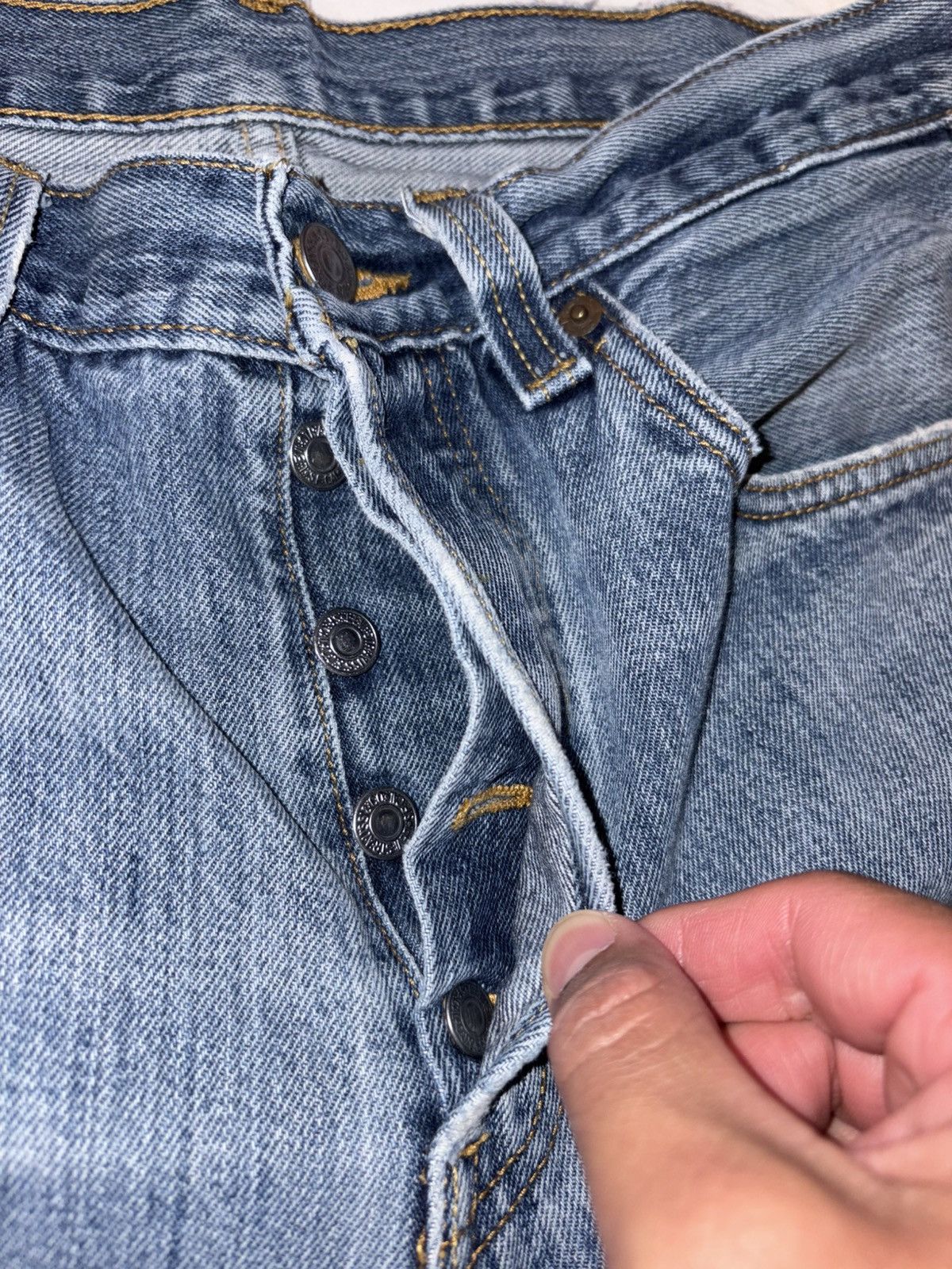 Levi's Vintage Clothing Levi’s 501 button fly blue jean denim w32 L32 red tab Size US 32 / EU 48 - 5 Thumbnail