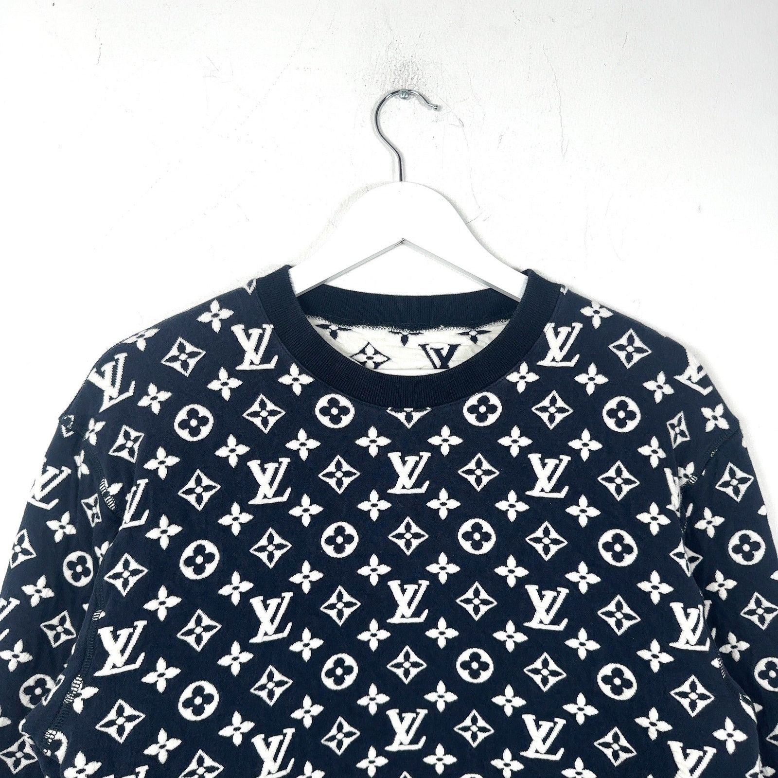 Louis Vuitton Louis Vuitton Blue Woven Monogram Crewneck Size US M / EU 48-50 / 2 - 2 Thumbnail