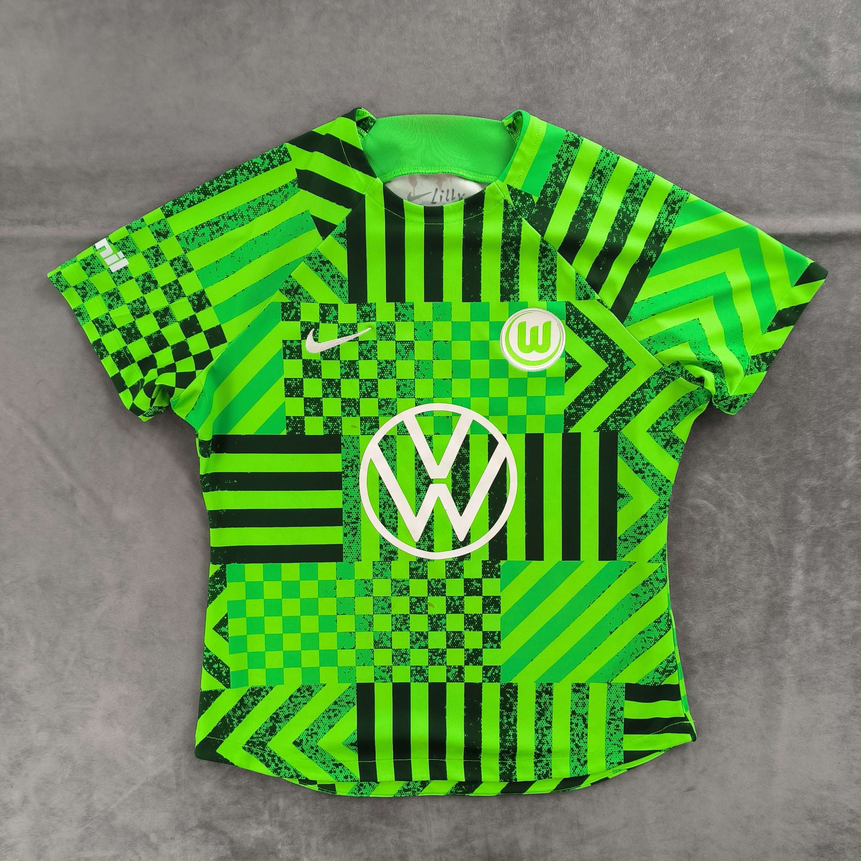 Nike Wolfsburg 2022-23 Nike training football jersey sz Womens M Size M / US 6-8 / IT 42-44 - 1 Thumbnail