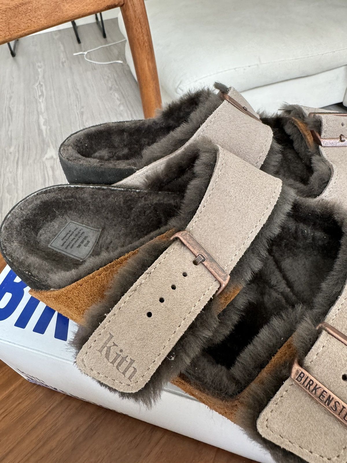 Birkenstock × Kith Kith x Birkenstock Arizona Shearling Mink Dark Brown (US 13) Size US 13 / EU 46 - 5 Thumbnail