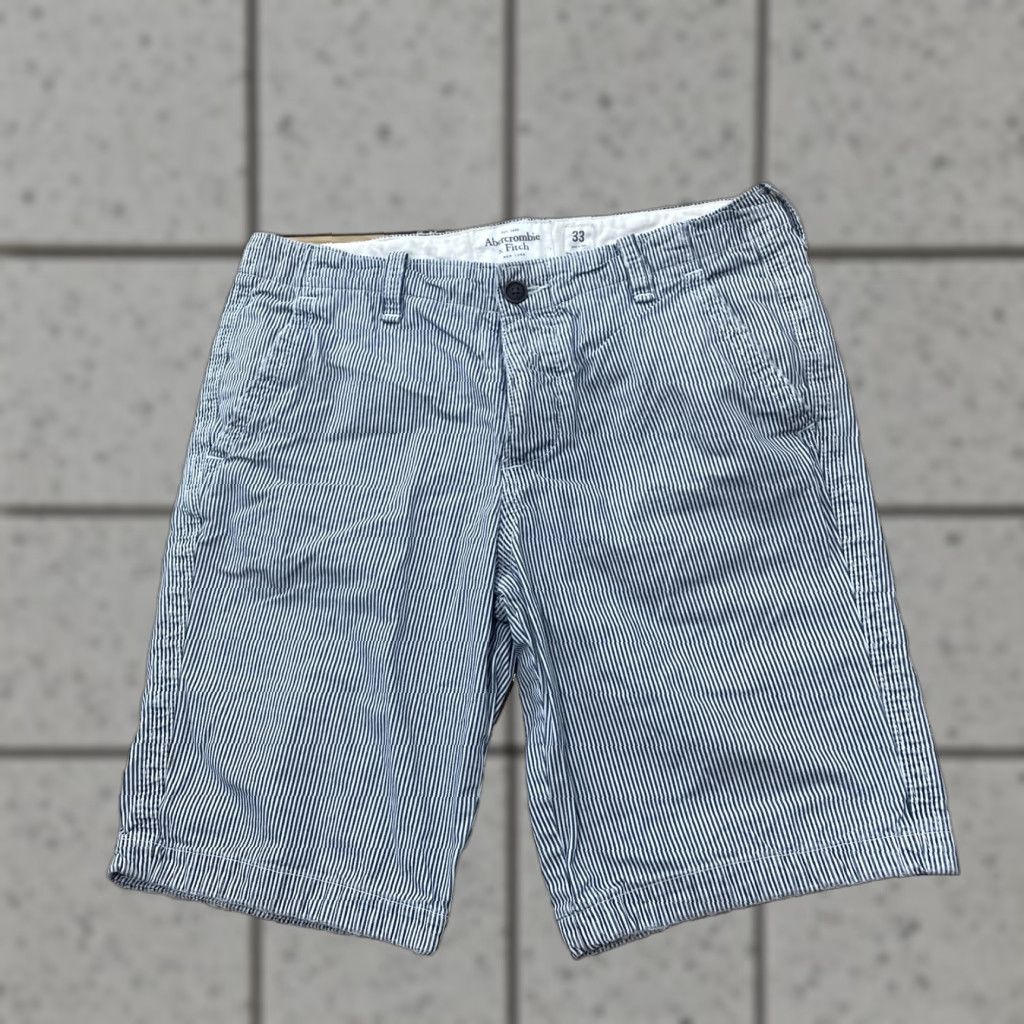 Abercrombie & Fitch Abercrombie & Fitch Shorts Men 33 Preppy Blue White Sailor Chino Button Fly Pin Stripe Flat Front Size US 33 - 1 Thumbnail