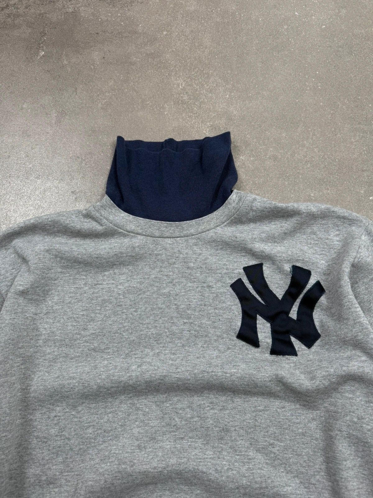 New York Yankees New York Yankees majestic sweater sweats vintage 90s usa Size US L / EU 52-54 / 3 - 4 Thumbnail