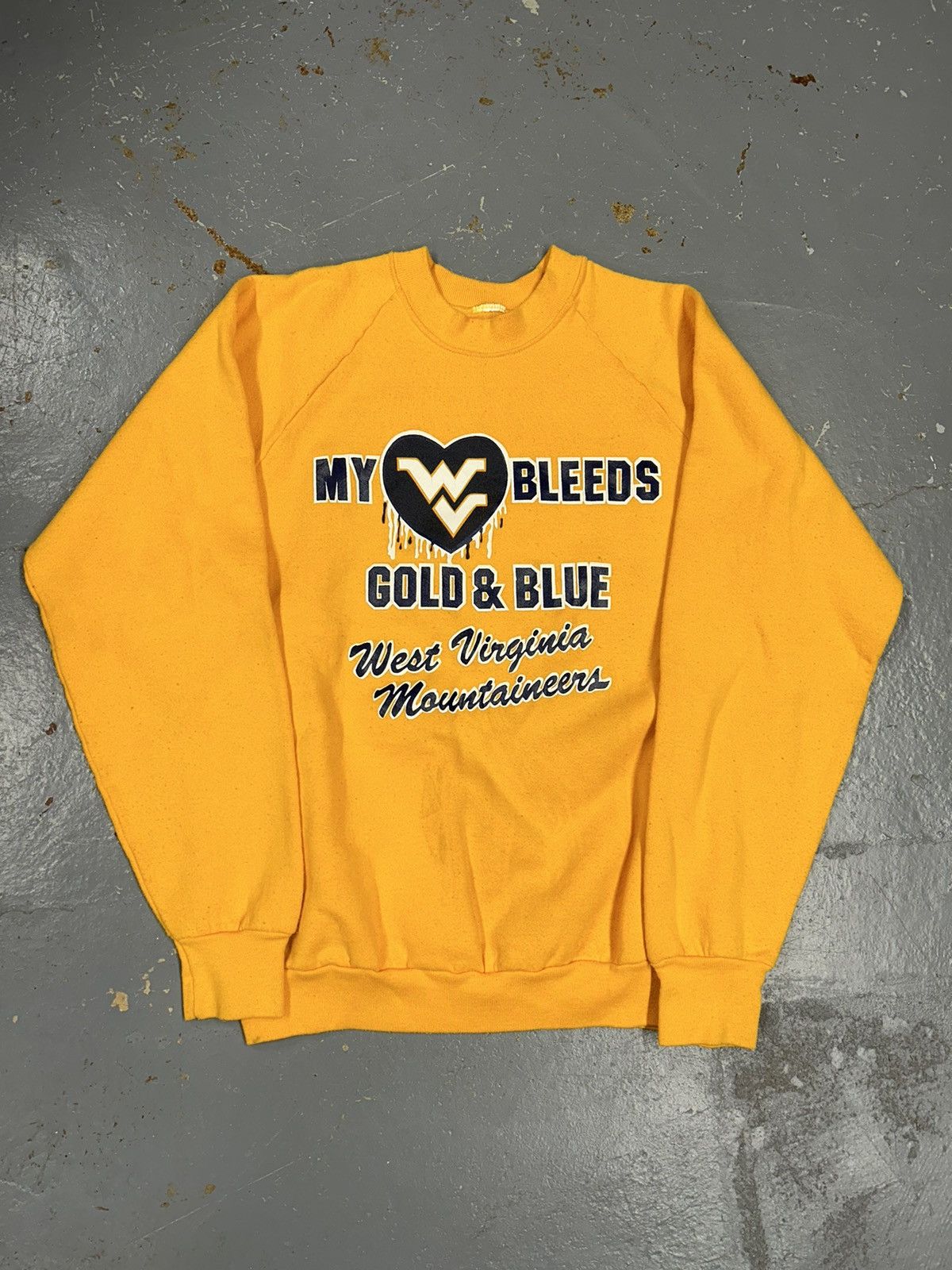Vintage Crazy Vintage Y2K Yellow West Virginia University Crewneck Size US M / EU 48-50 / 2 - 1 Thumbnail