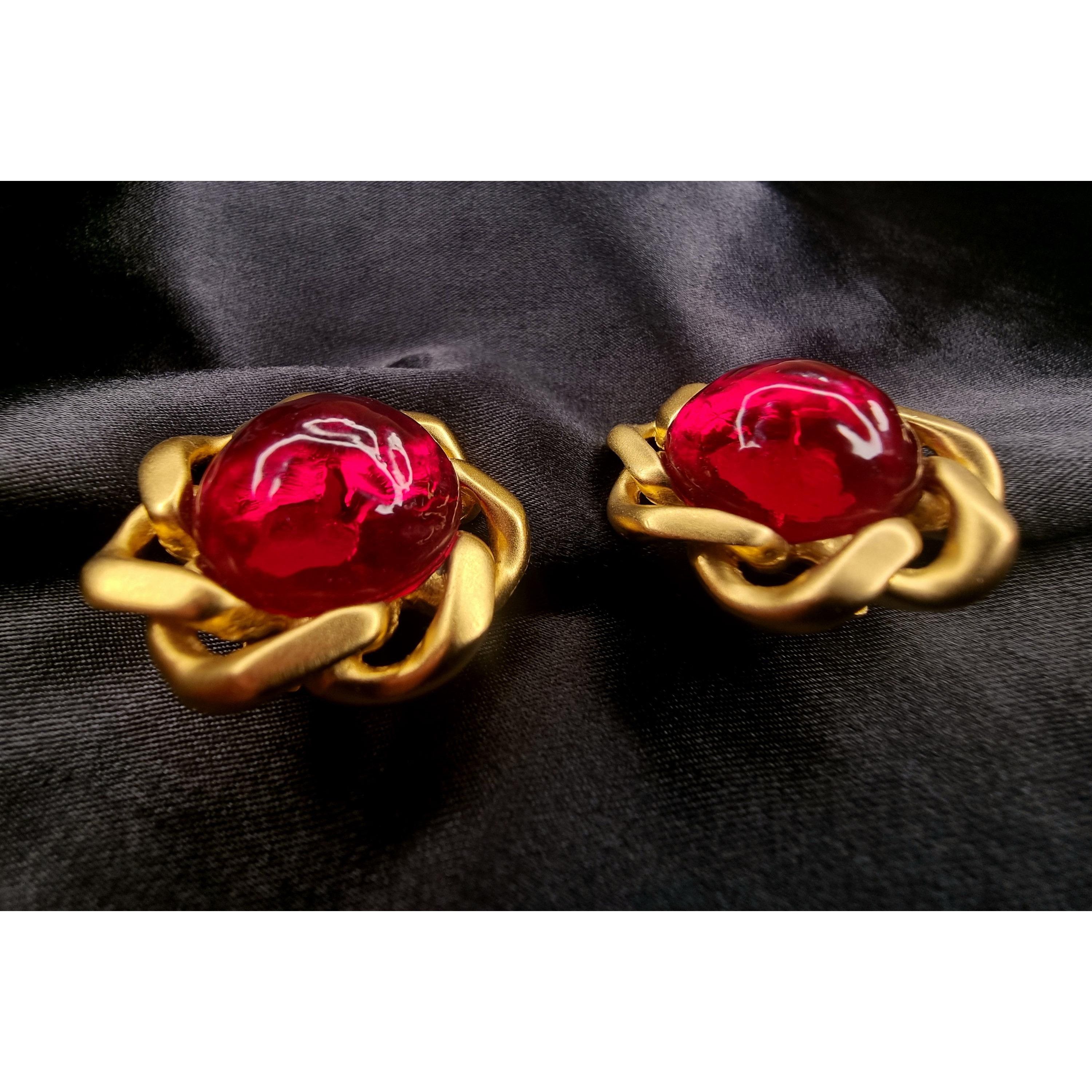 Vintage Rare Find Vintage CINER Signed Red Glass Art Deco Gold Tone Size ONE SIZE - 4 Thumbnail