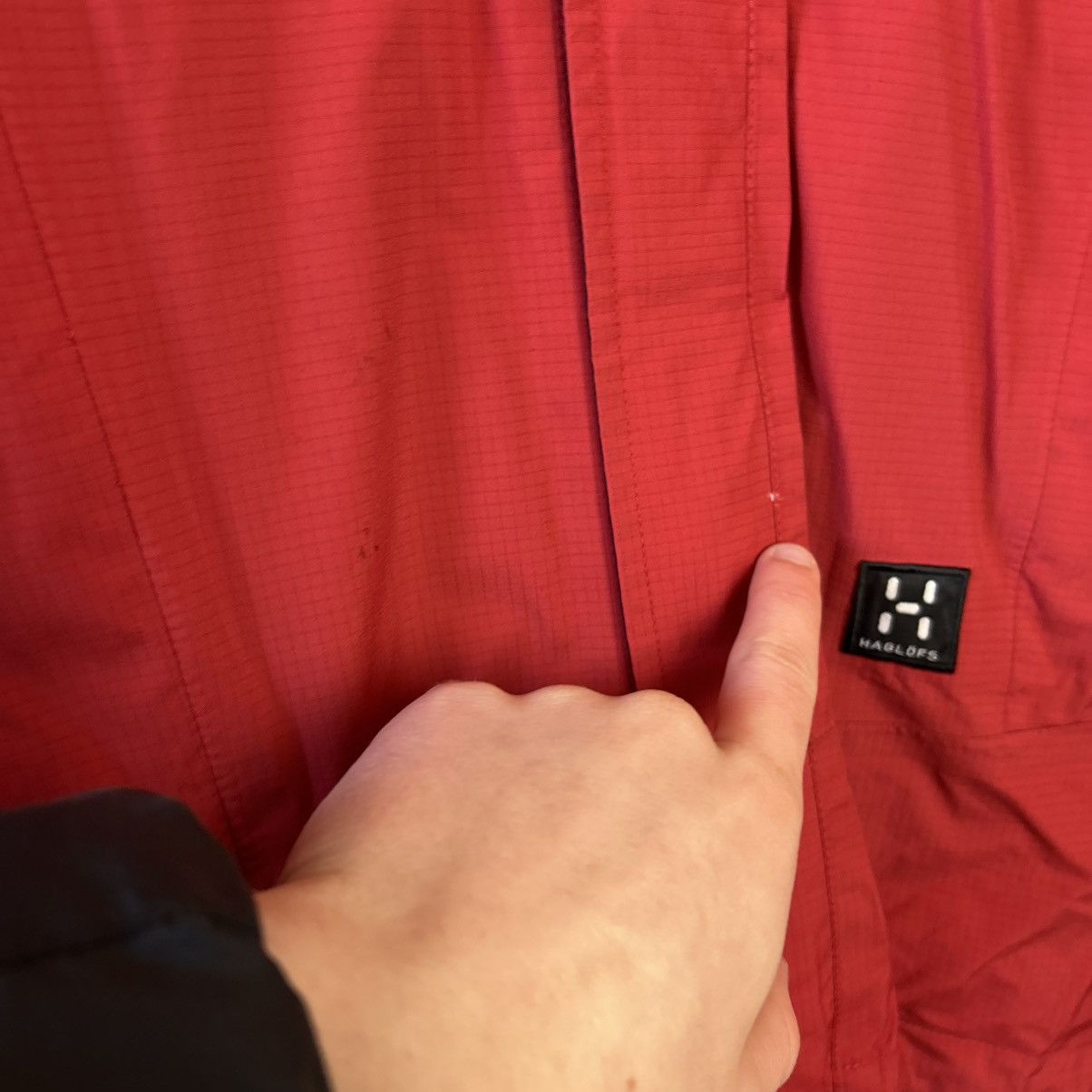 Haglofs Womens Haglofs Small logo outdoor Gorpcore waterproof jacket Size S / US 4 / IT 40 - 8 Thumbnail