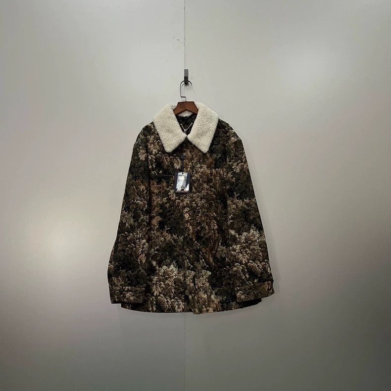 Louis Vuitton Louis Vuitton Embossed floral logo lapel jacket 2501-Nextar Size US M / EU 48-50 / 2 - 1 Thumbnail