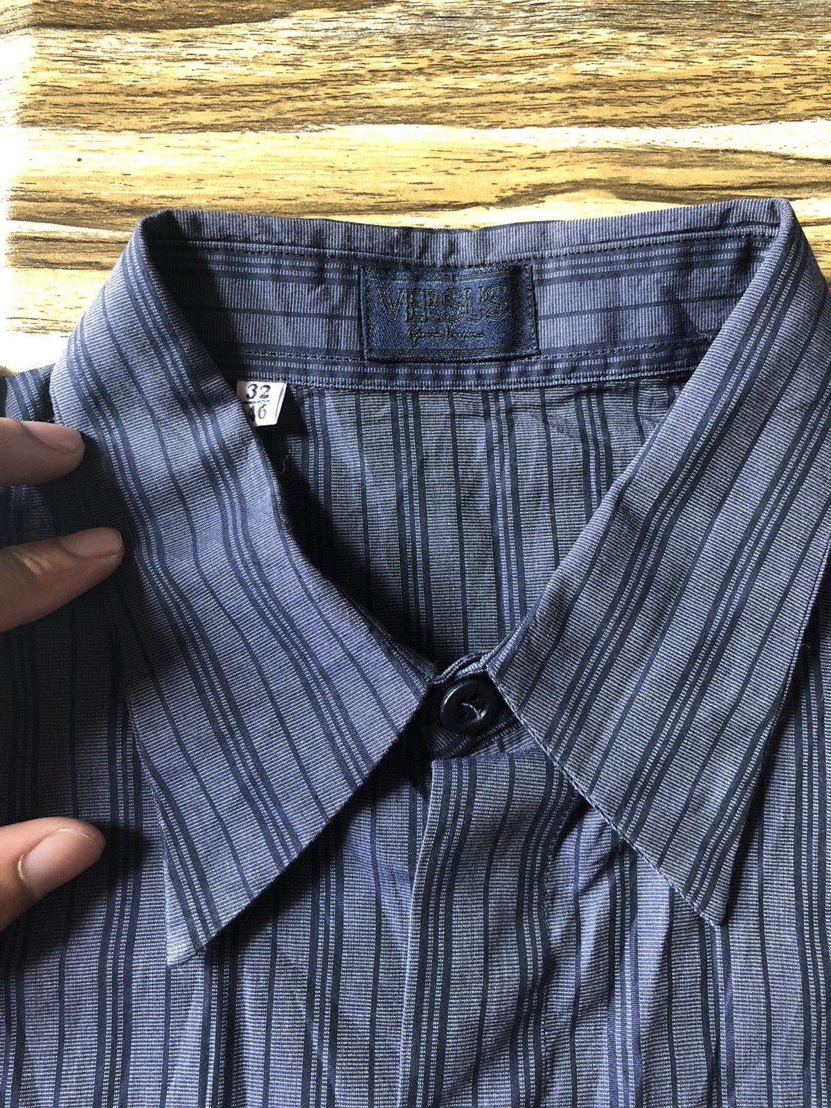 Versus Versace Vintage Versus B/D striped shirt Size US XL / EU 56 / 4 - 4 Thumbnail