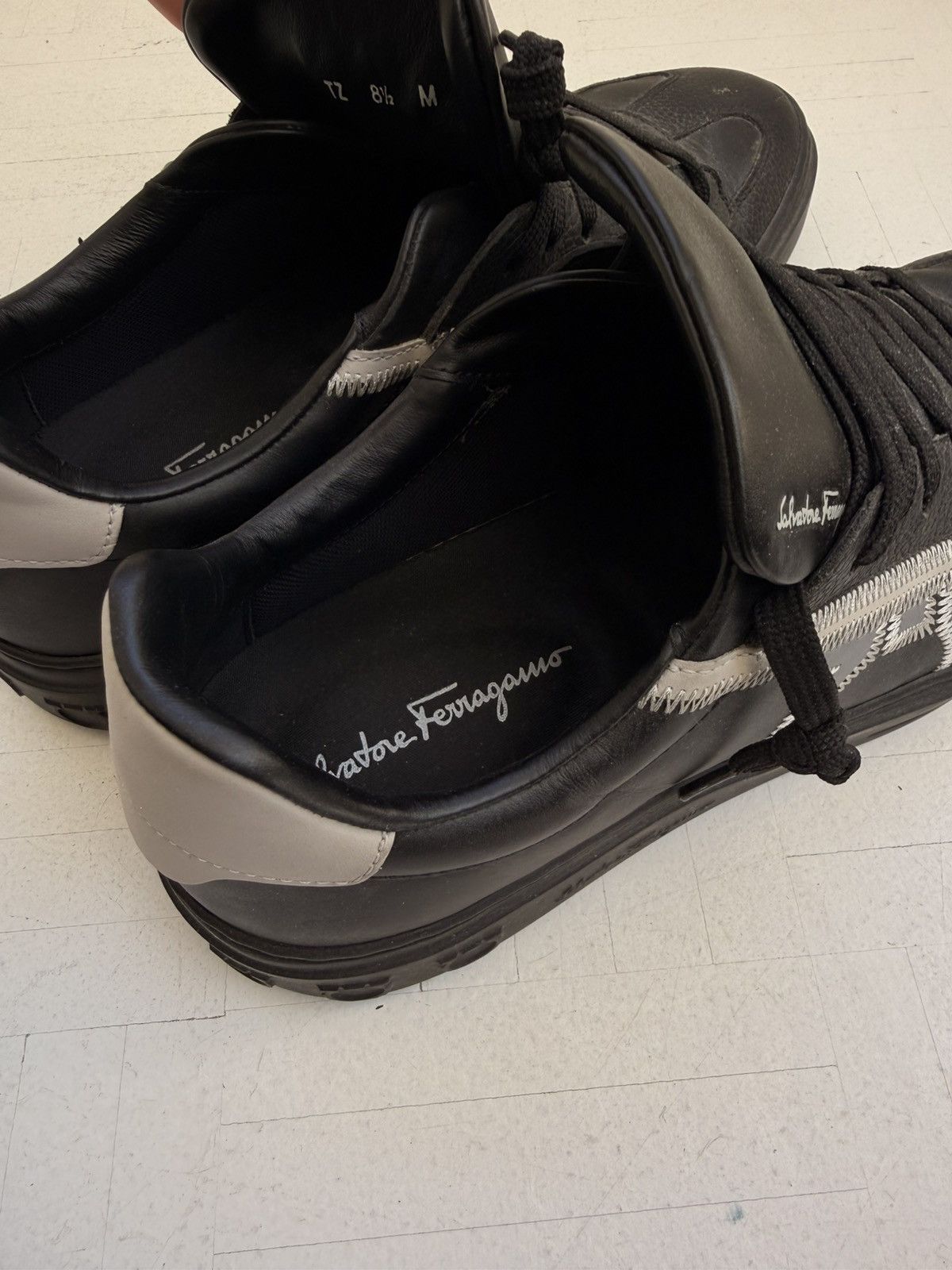 Salvatore Ferragamo Fergamo sneakers barely worn Size US 8.5 / EU 41-42 - 3 Thumbnail