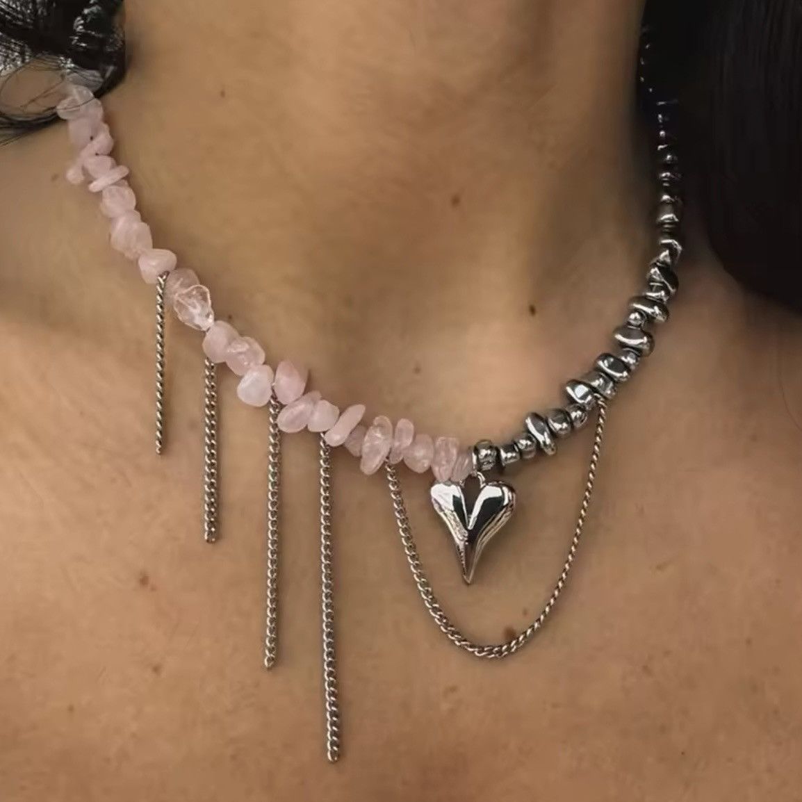 Macys Elegant pink Stone Beads Chain Heart Pendant Necklace Choker Size ONE SIZE - 1 Thumbnail