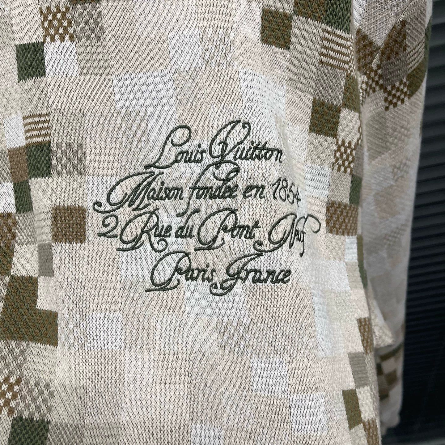 Louis Vuitton LV White Camo Embroidered Damier Knit Sweater XL Size US XL / EU 56 / 4 - 4 Thumbnail