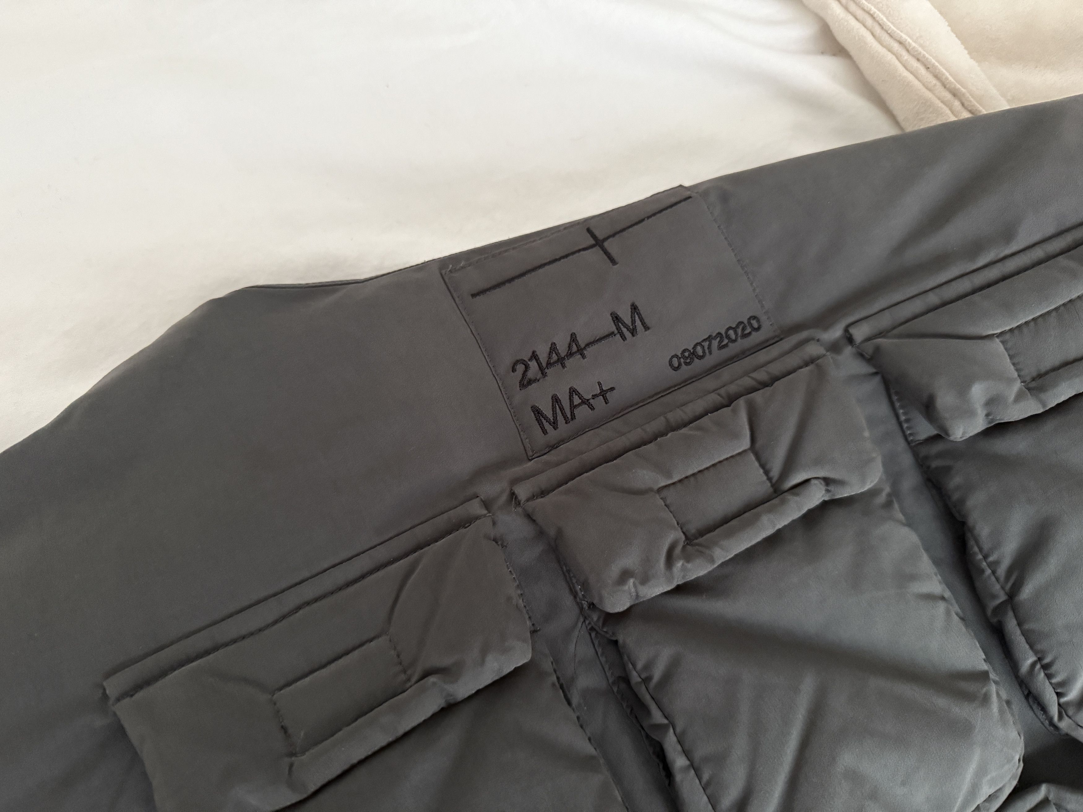Other puffer jacket 2144 museum with multiple pockets Size US L / EU 52-54 / 3 - 9 Thumbnail