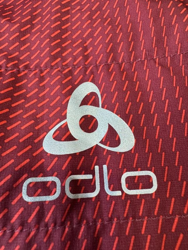 Odlo Odlo Irbis X-Warm Syrah Jacket Pertex Primaloft L like new Size US L / EU 52-54 / 3 - 5 Thumbnail