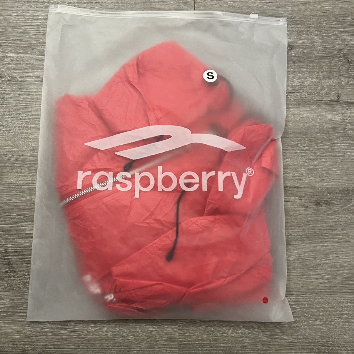 The GV Gallery GV Gallery Raspberry Hills Red Crinkle Jacket Size US S / EU 44-46 / 1 - 9 Thumbnail