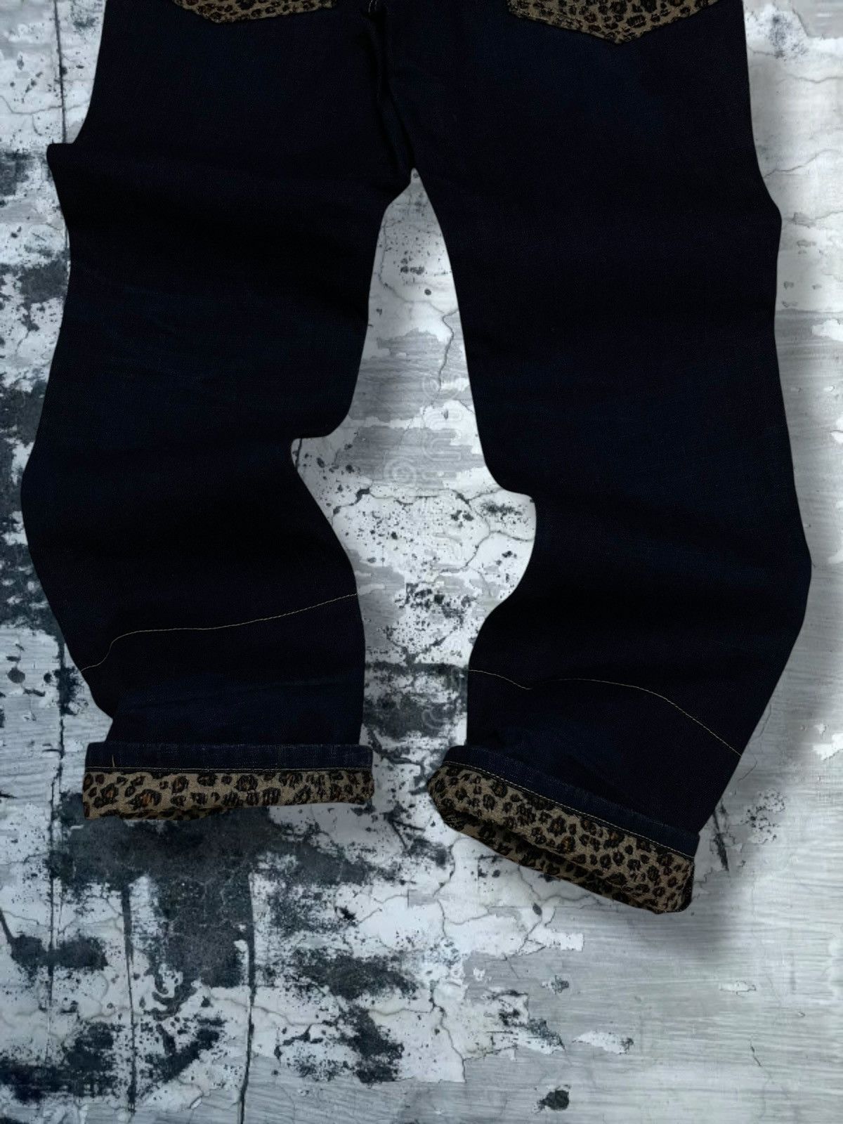 Japanese Brand Vintage Rare Japan Designer Ills Garments Leopard Art Denim Size US 32 / EU 48 - 16 Thumbnail