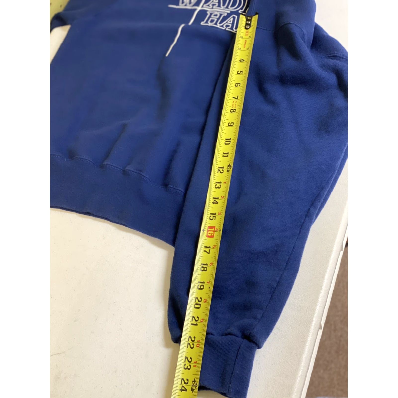 Champion VINTAGE Champion Wadham Hall CT College Sweatshirt Mens Large Long Sleeve Crew Neck Blue Cotton Blend Pullover College Theme Religious 90s? Size US L / EU 52-54 / 3 - 6 Thumbnail