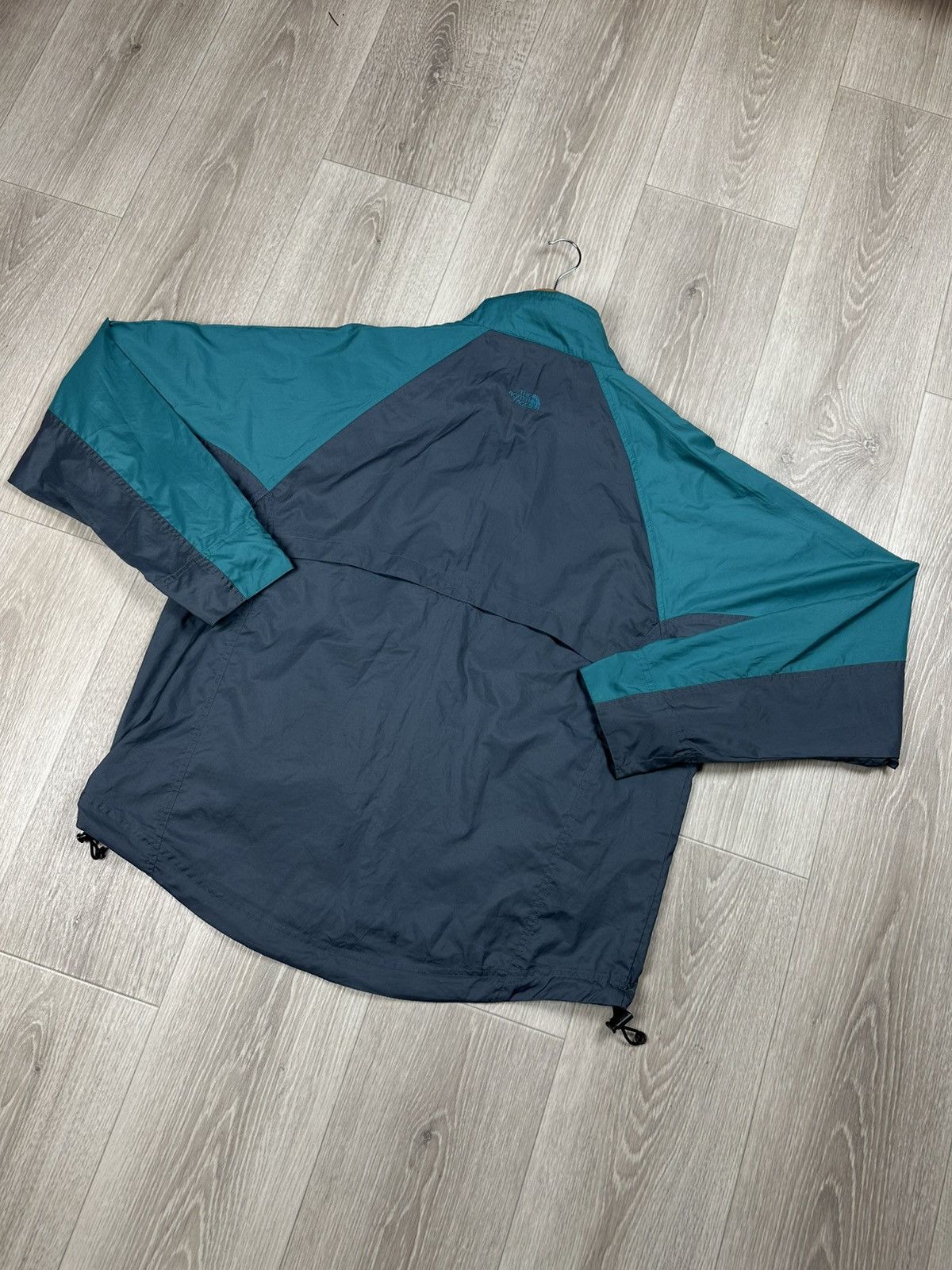 The North Face Vintage The North Face Light Jacket Windbreaker Size L Size US L / EU 52-54 / 3 - 7 Thumbnail
